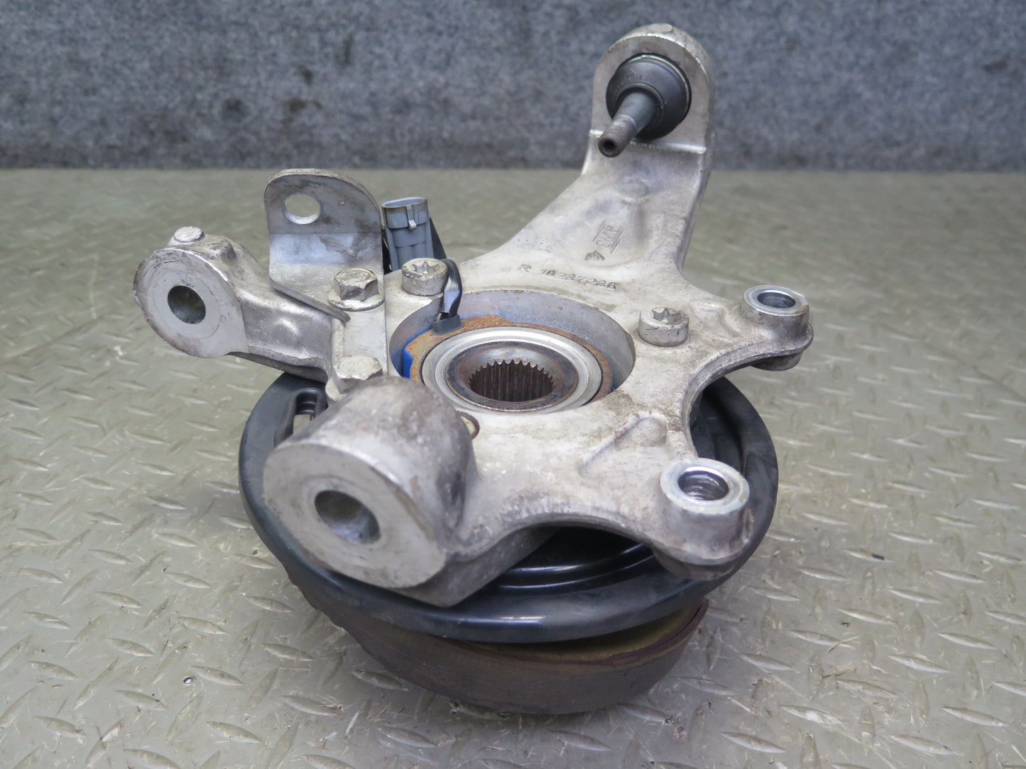 97-04 Chevrolet Corvette C5 Rear Left Spindle Knuckle Wheel Hub Bearing OEM