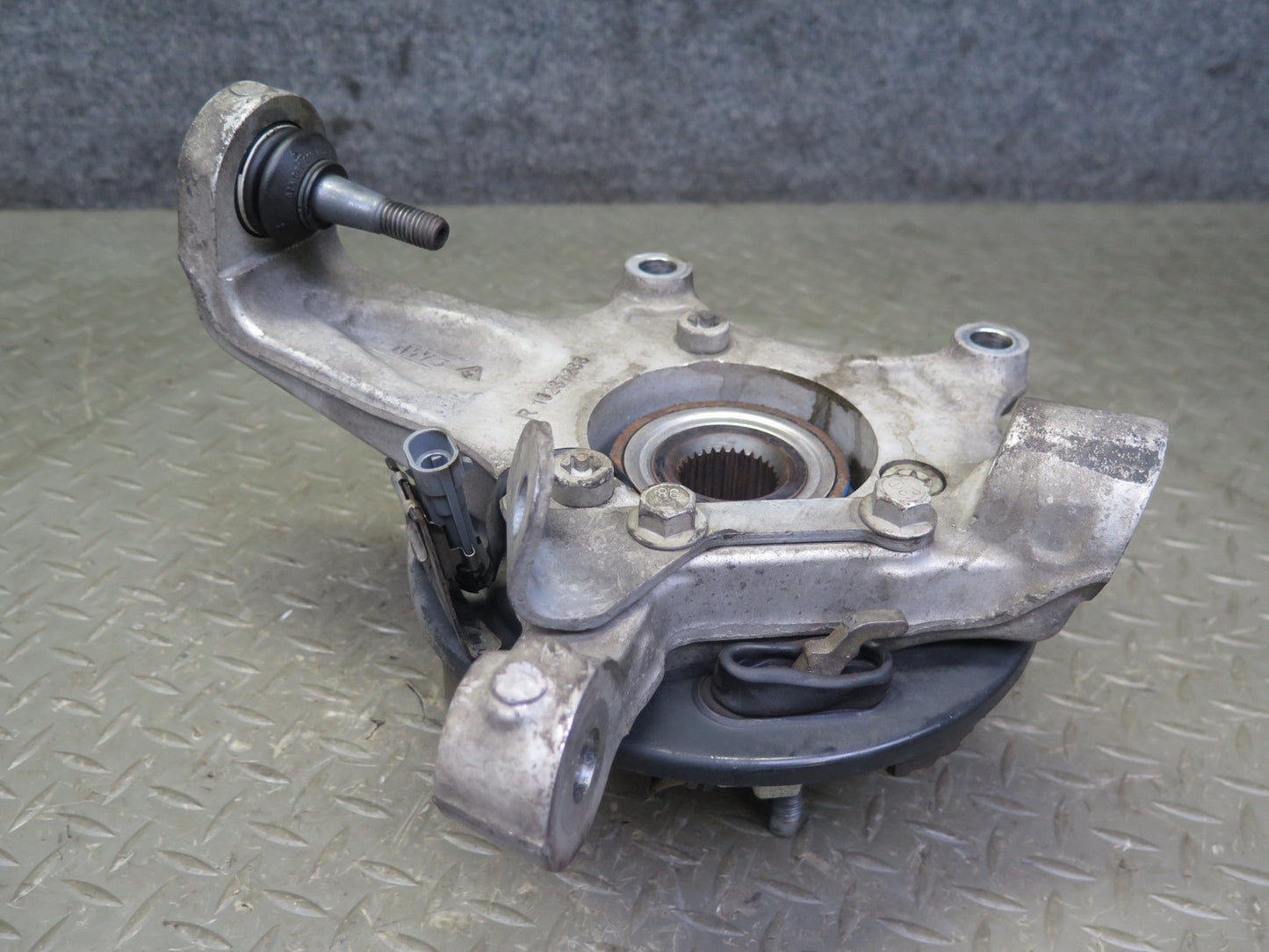 97-04 Chevrolet Corvette C5 Rear Left Spindle Knuckle Wheel Hub Bearing OEM