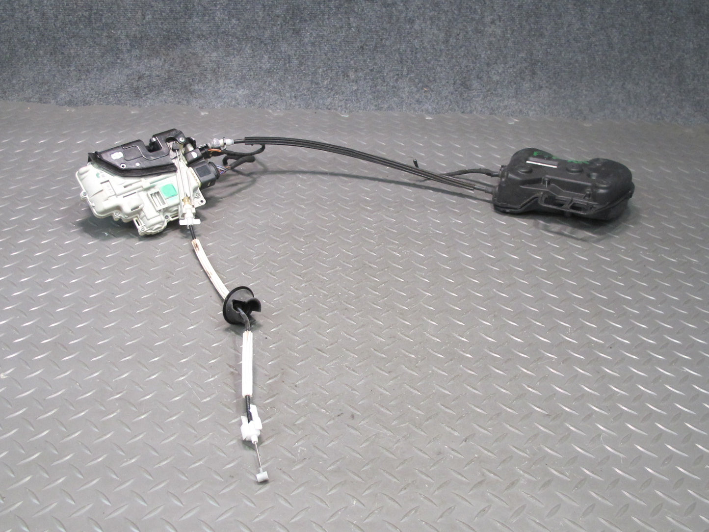 17-23 Porsche Panamera 971 Rear Right Door Lock Latch Actuator w Soft Close
