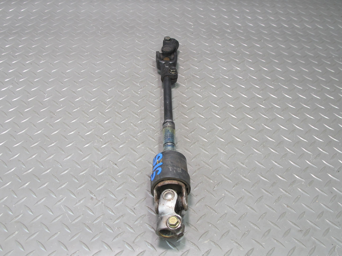 01-05 Lexus JCE10L IS300 Steering Column U Joint Linkage Shaft OEM