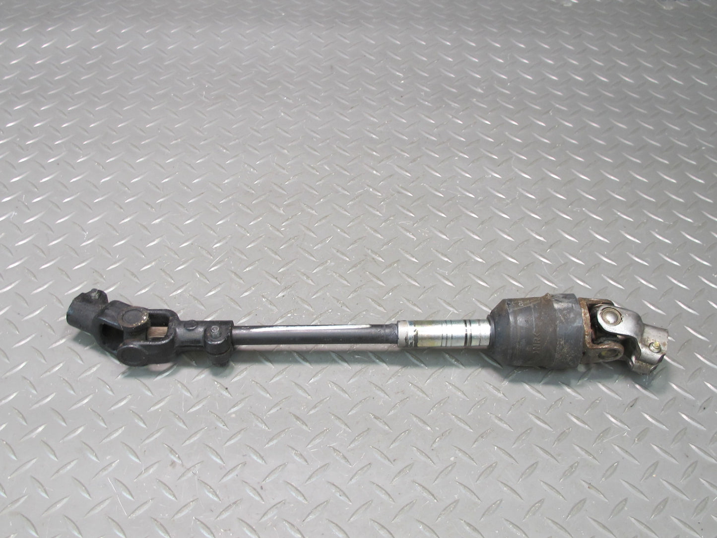 01-05 Lexus JCE10L IS300 Steering Column U Joint Linkage Shaft OEM