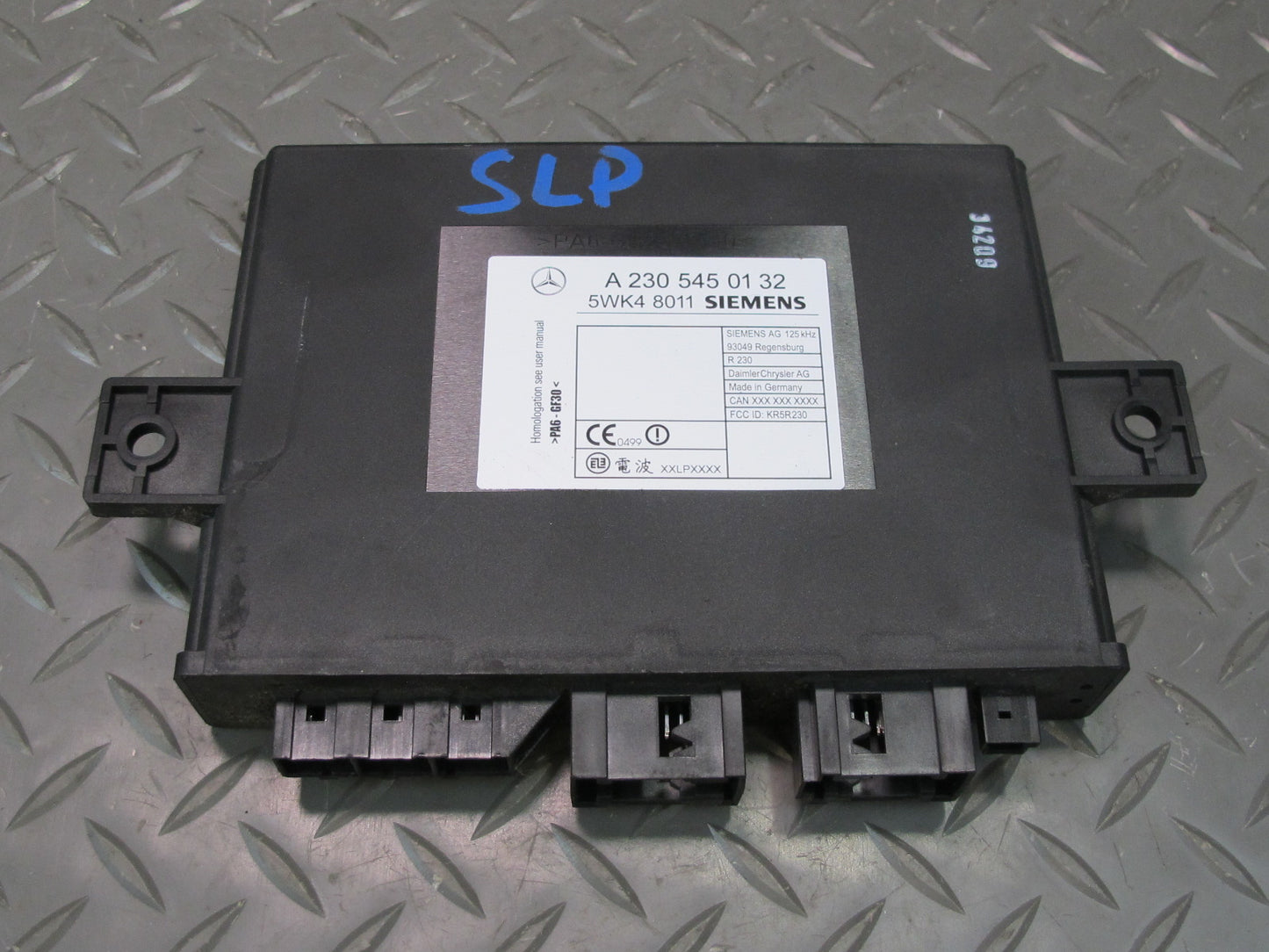 03-06 Mercedes R230 Sl-class Keyless Entry Control Module 2305450132 OEM