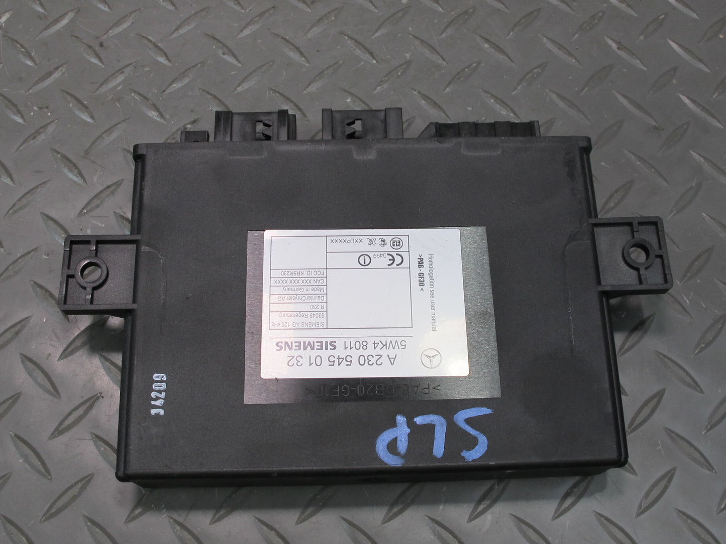 03-06 Mercedes R230 Sl-class Keyless Entry Control Module 2305450132 OEM