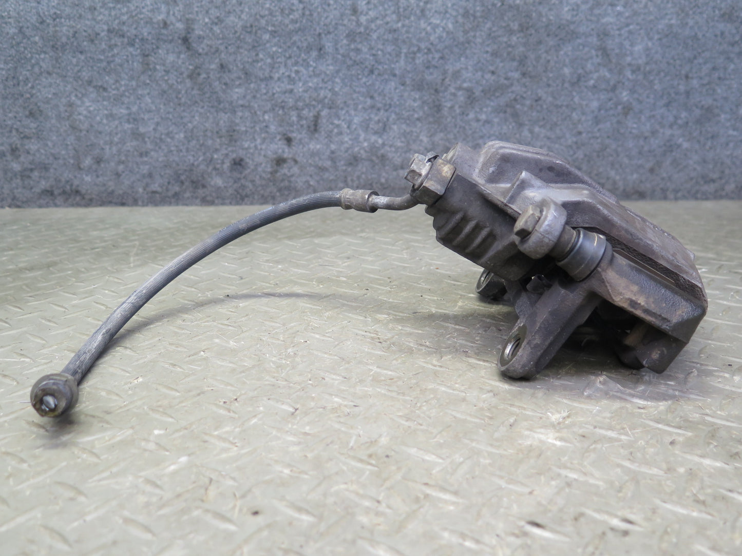 97-04 Chevrolet Corvette C5 Coupe Convert Set of 2 Rear Brake Caliper PBR OEM