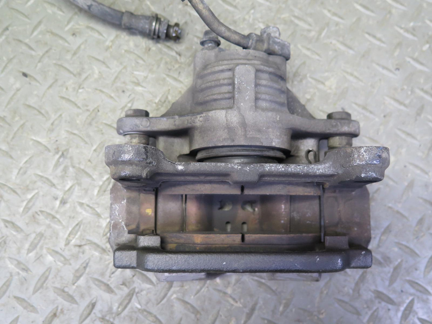 97-04 Chevrolet Corvette C5 Coupe Convert Set of 2 Rear Brake Caliper PBR OEM