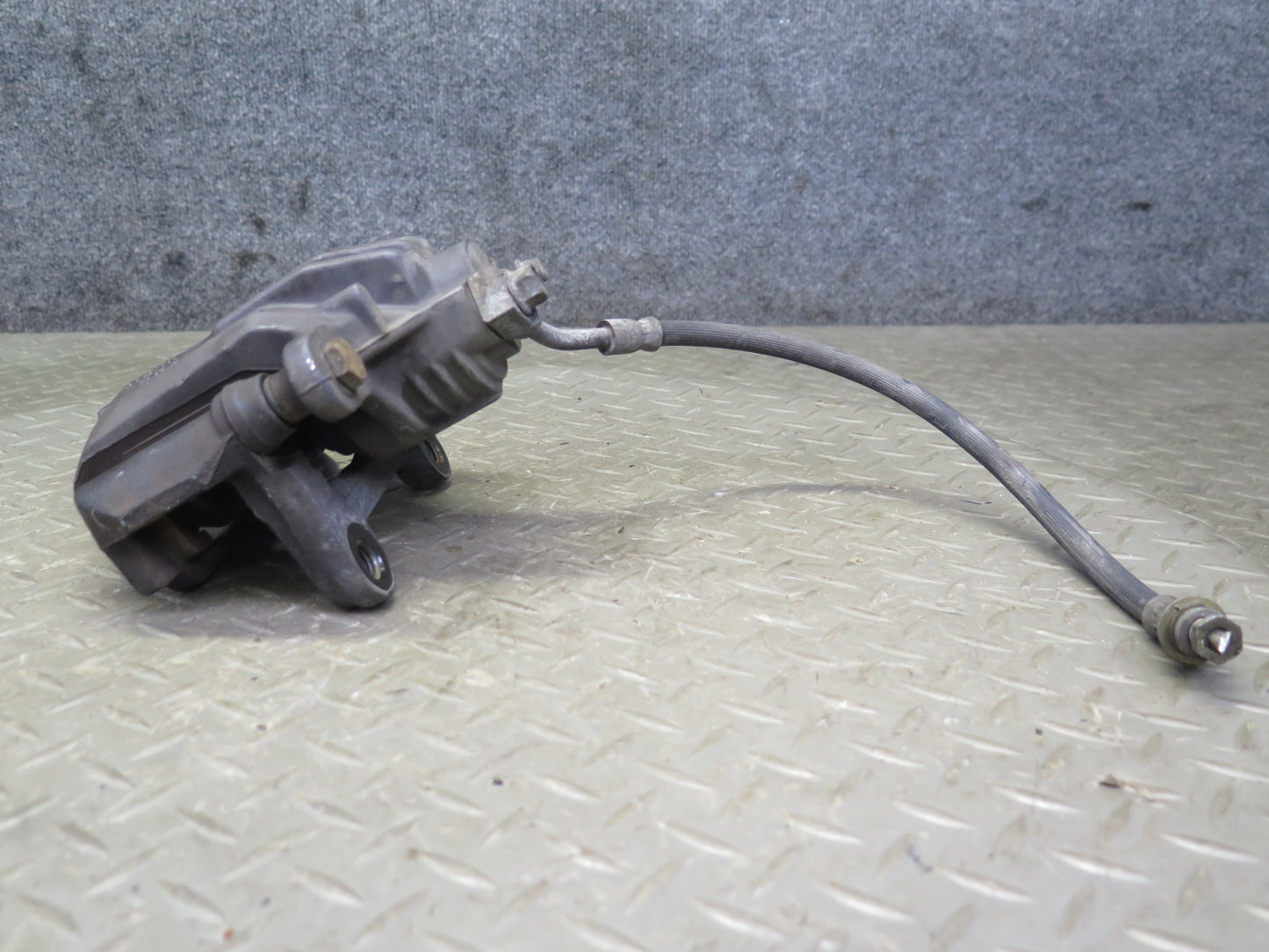 97-04 Chevrolet Corvette C5 Coupe Convert Set of 2 Rear Brake Caliper PBR OEM