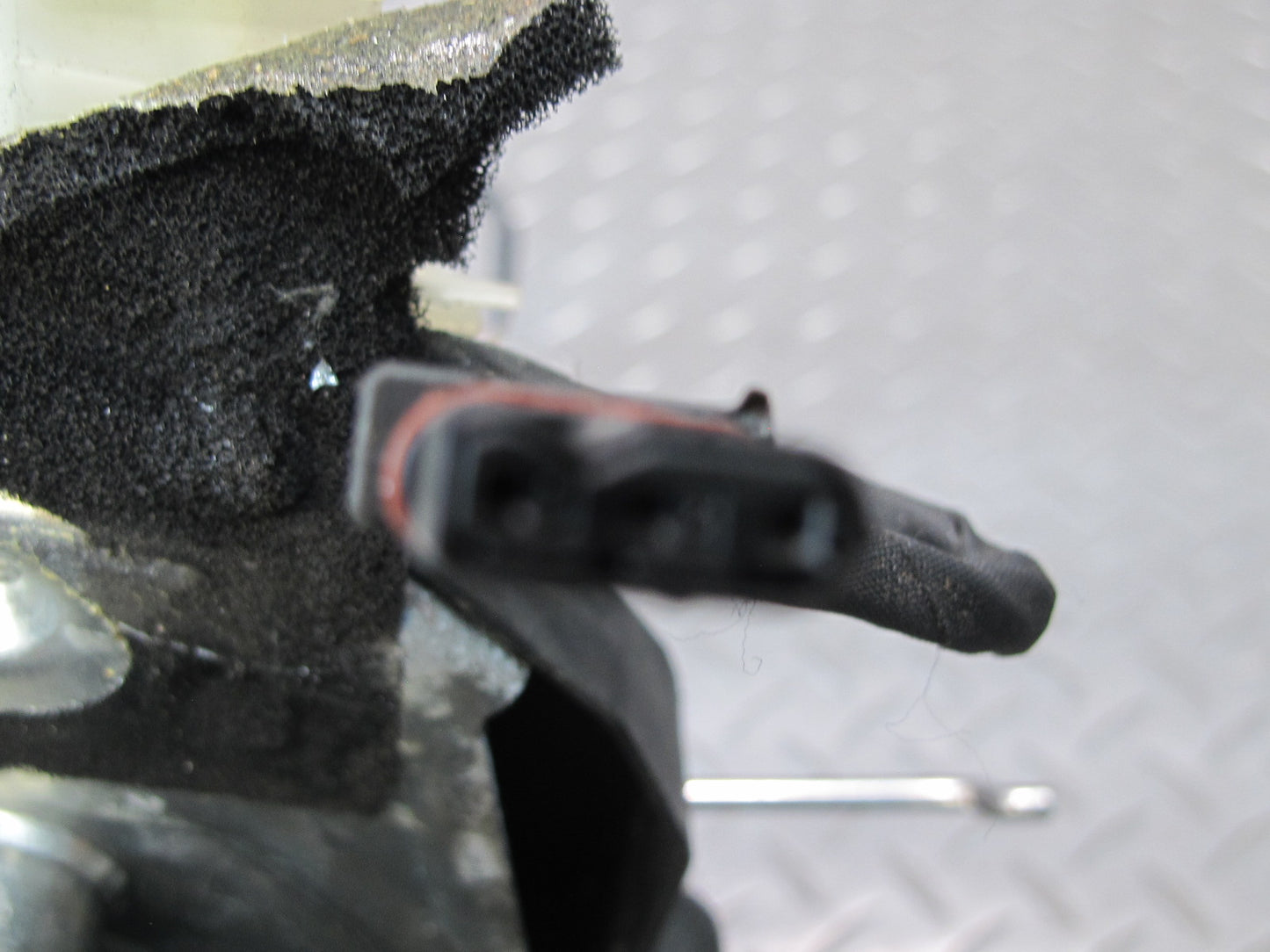 03-12 Mercedes R230 Sl-class Front Right Door Lock Latch Actuator Keyless OEM