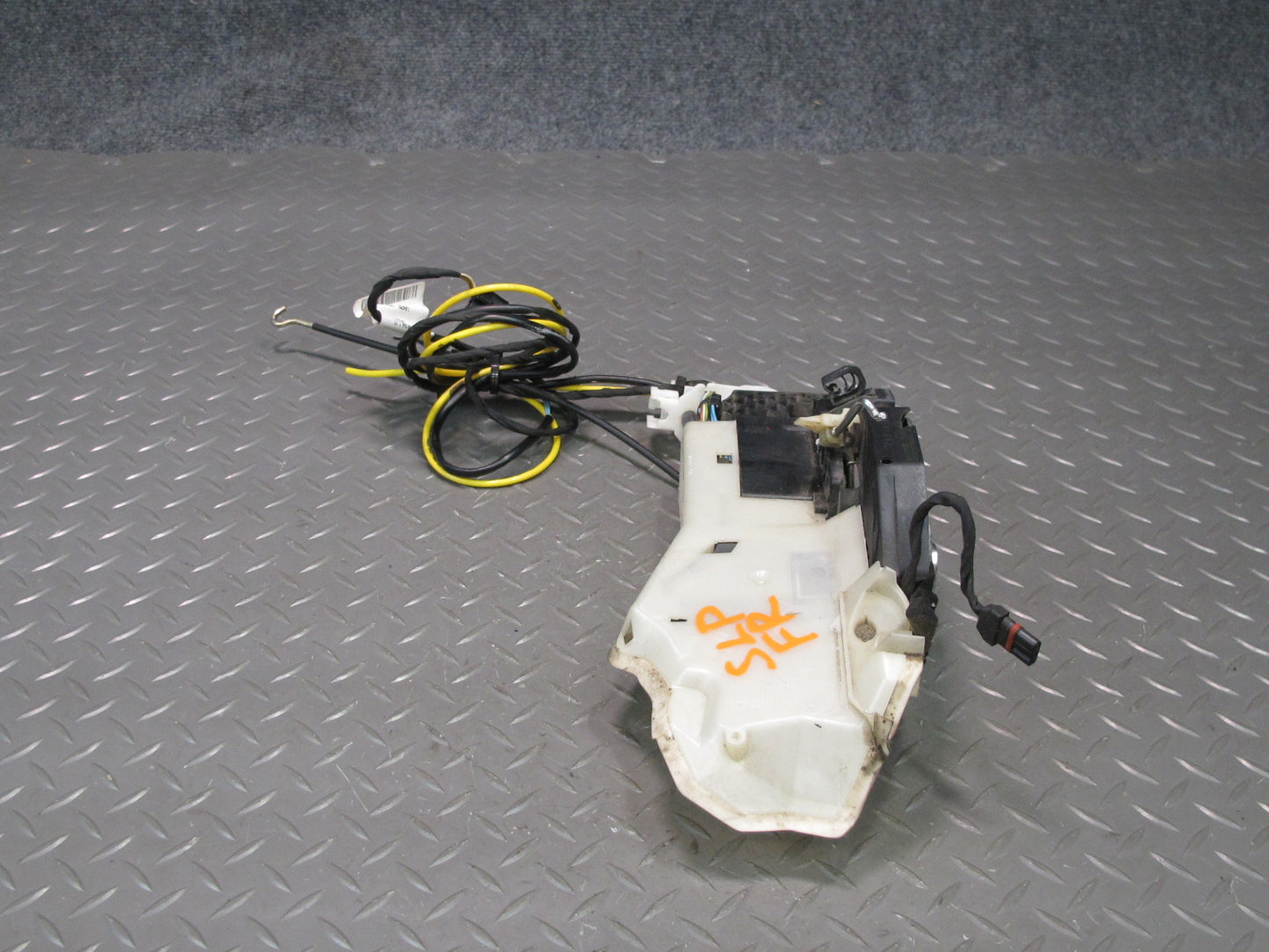 03-12 Mercedes R230 Sl-class Front Right Door Lock Latch Actuator Keyless OEM