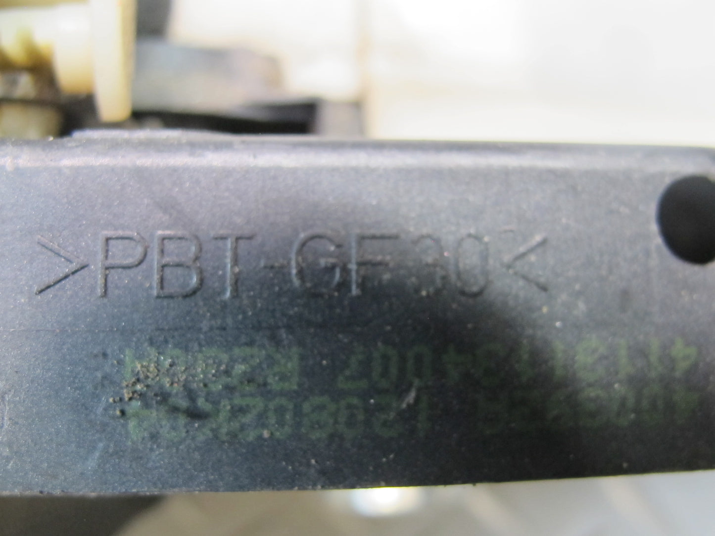 03-12 Mercedes R230 Sl-class Front Left Door Lock Latch Actuator Keyless OEM