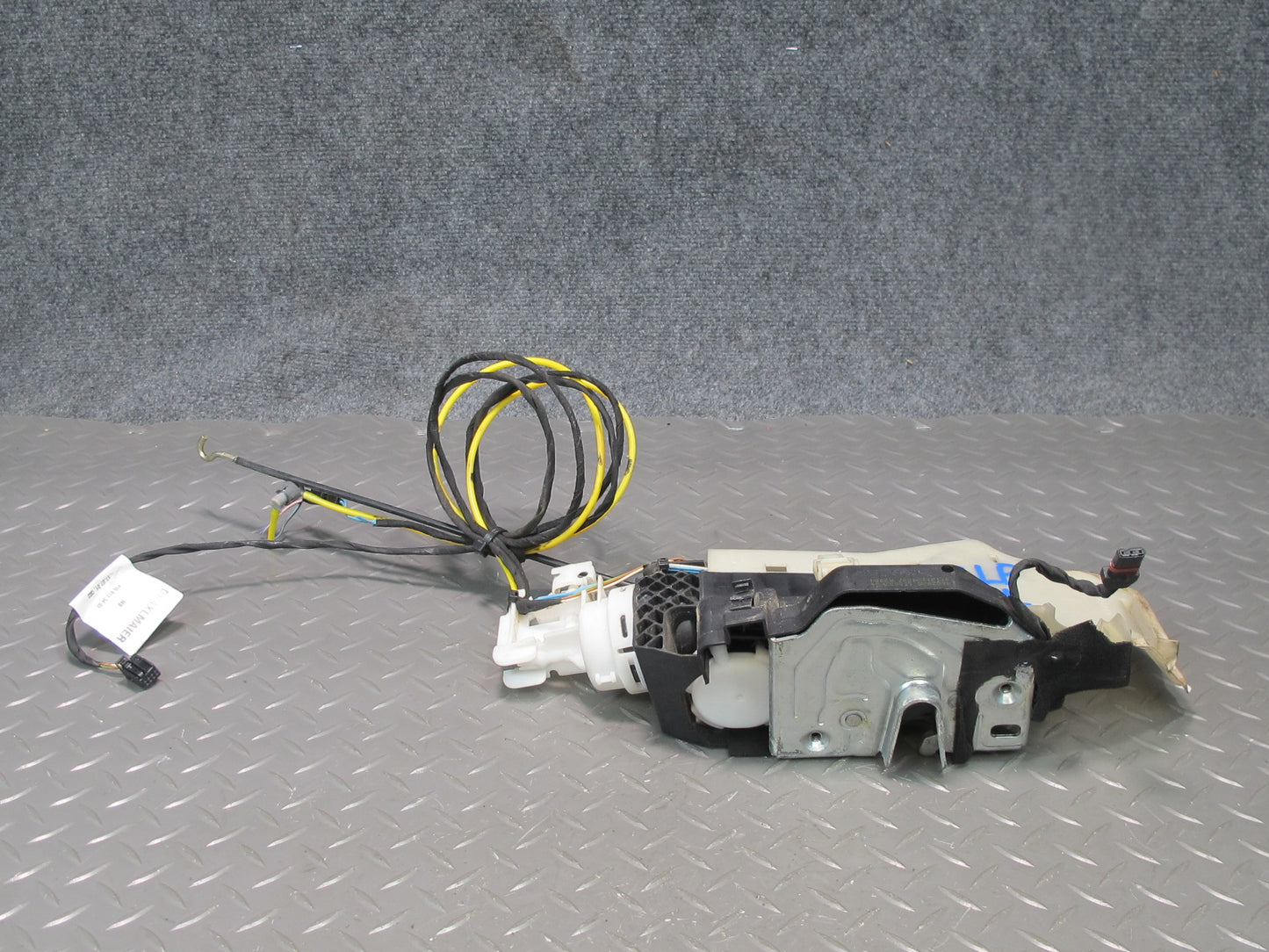 03-12 Mercedes R230 Sl-class Front Left Door Lock Latch Actuator Keyless OEM