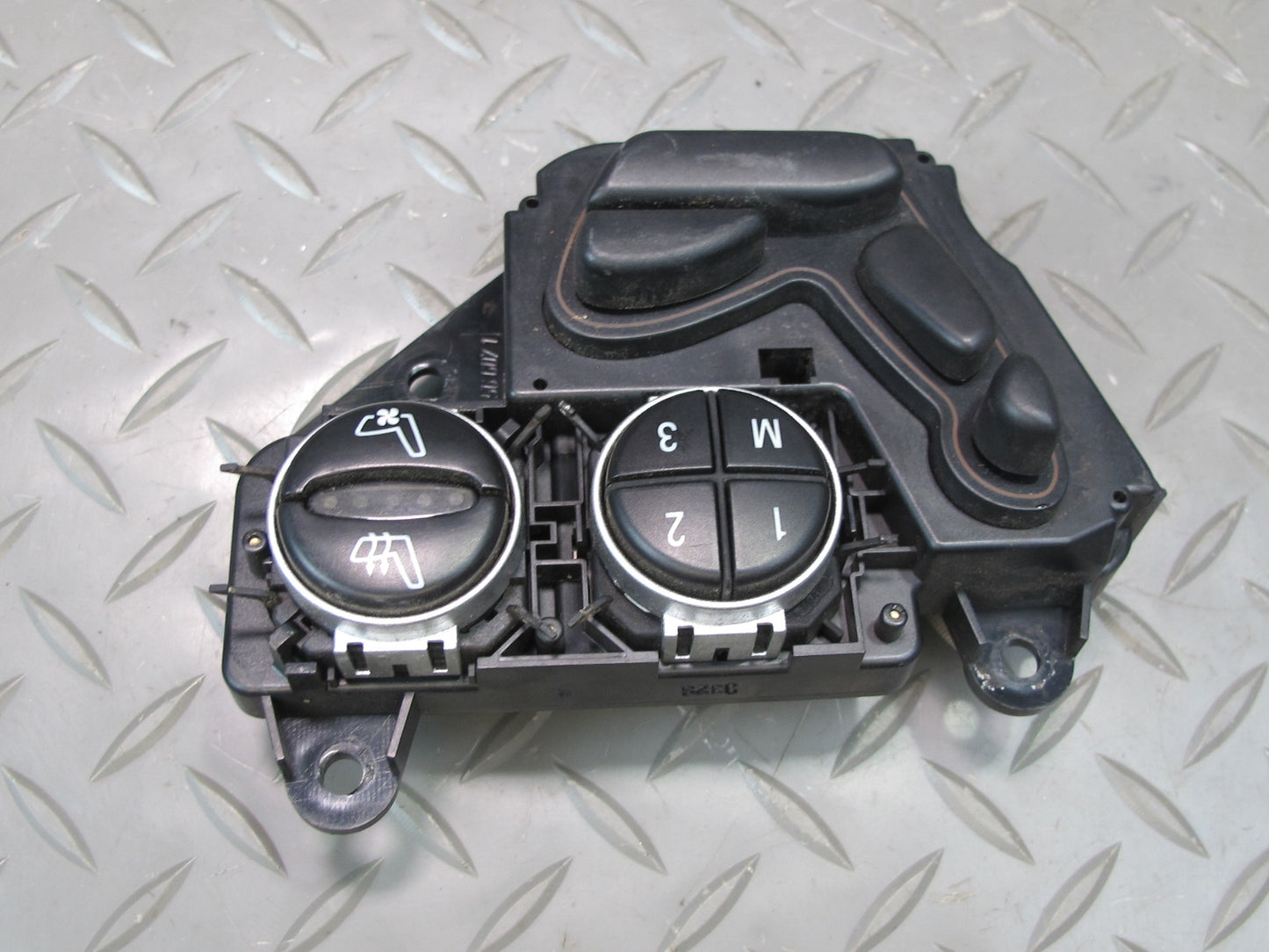 03-08 Mercedes R230 SL550 Front Left Driver Seat Adjust Memory Heat Switch OEM