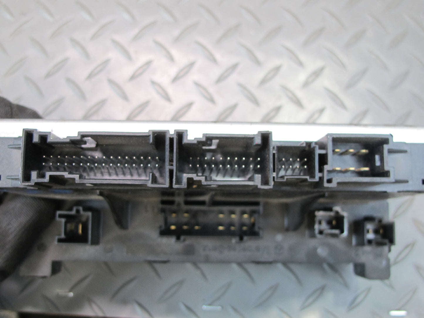 03-08 Mercedes R230 Rear SAM Fuse Relay Box Module 0265453432 OEM