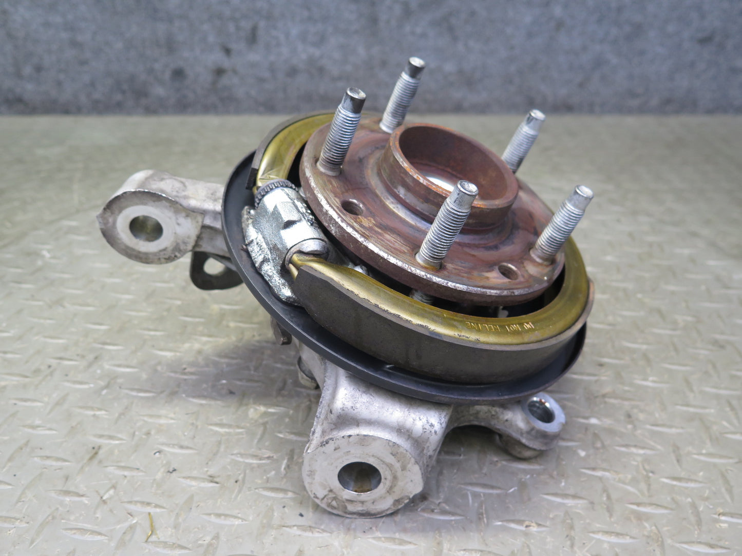 97-04 Chevrolet Corvette C5 Rear Right Spindle Knuckle Wheel Hub Bearing OEM