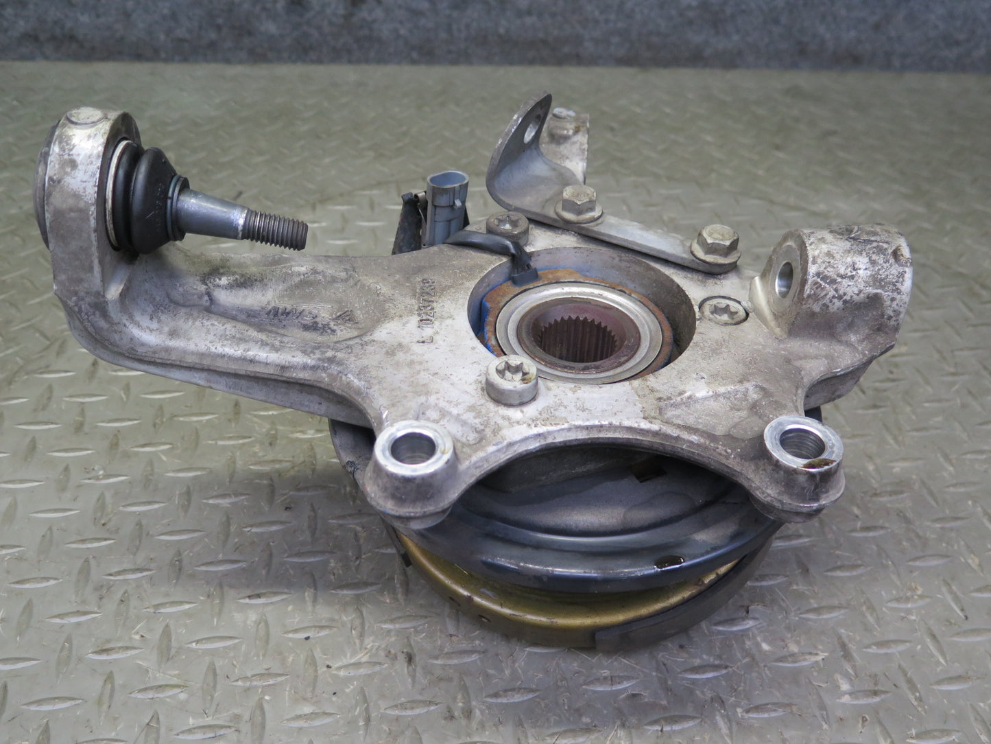 97-04 Chevrolet Corvette C5 Rear Right Spindle Knuckle Wheel Hub Bearing OEM