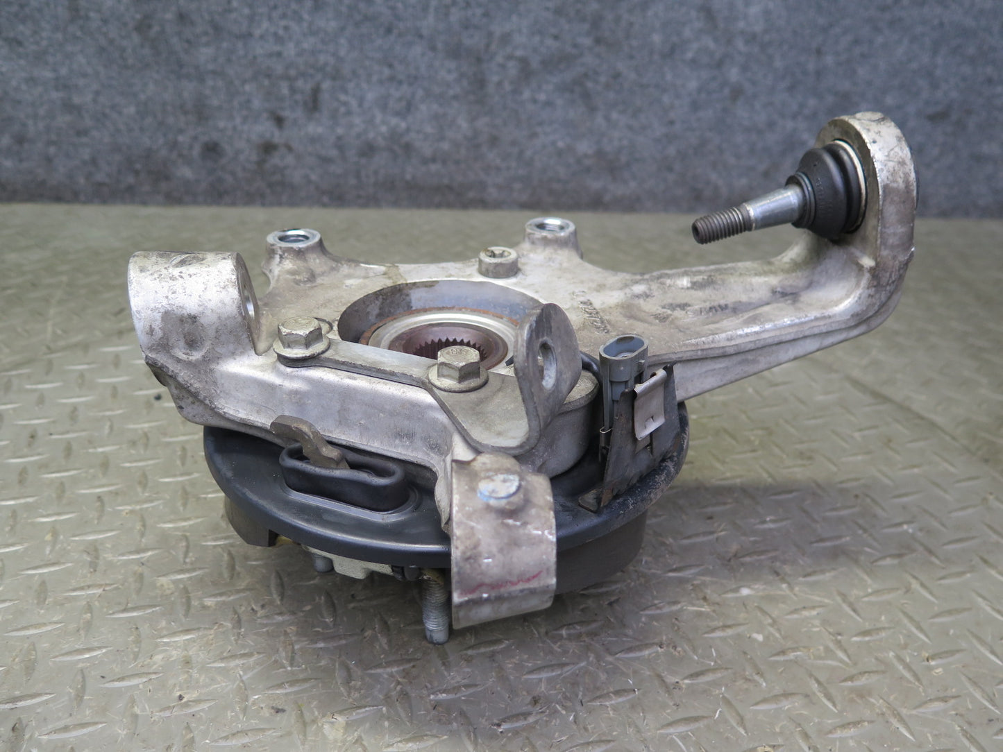 97-04 Chevrolet Corvette C5 Rear Right Spindle Knuckle Wheel Hub Bearing OEM