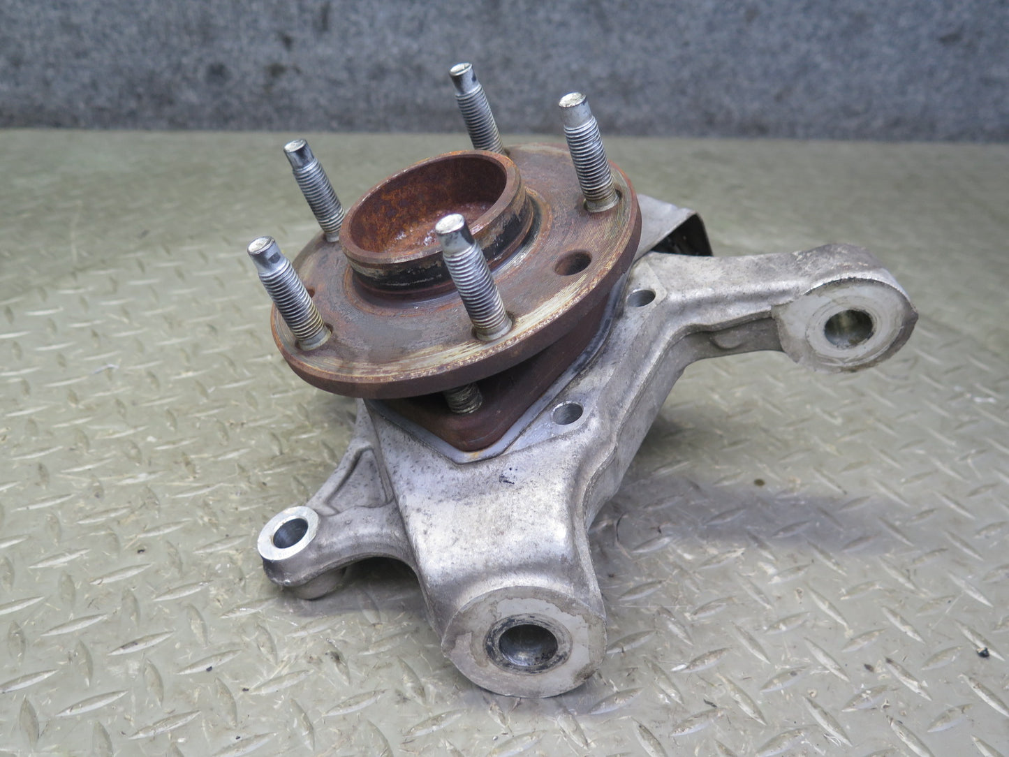 97-04 Chevrolet Corvette C5 Front Right Spindle Knuckle Wheel Hub Bearing OEM