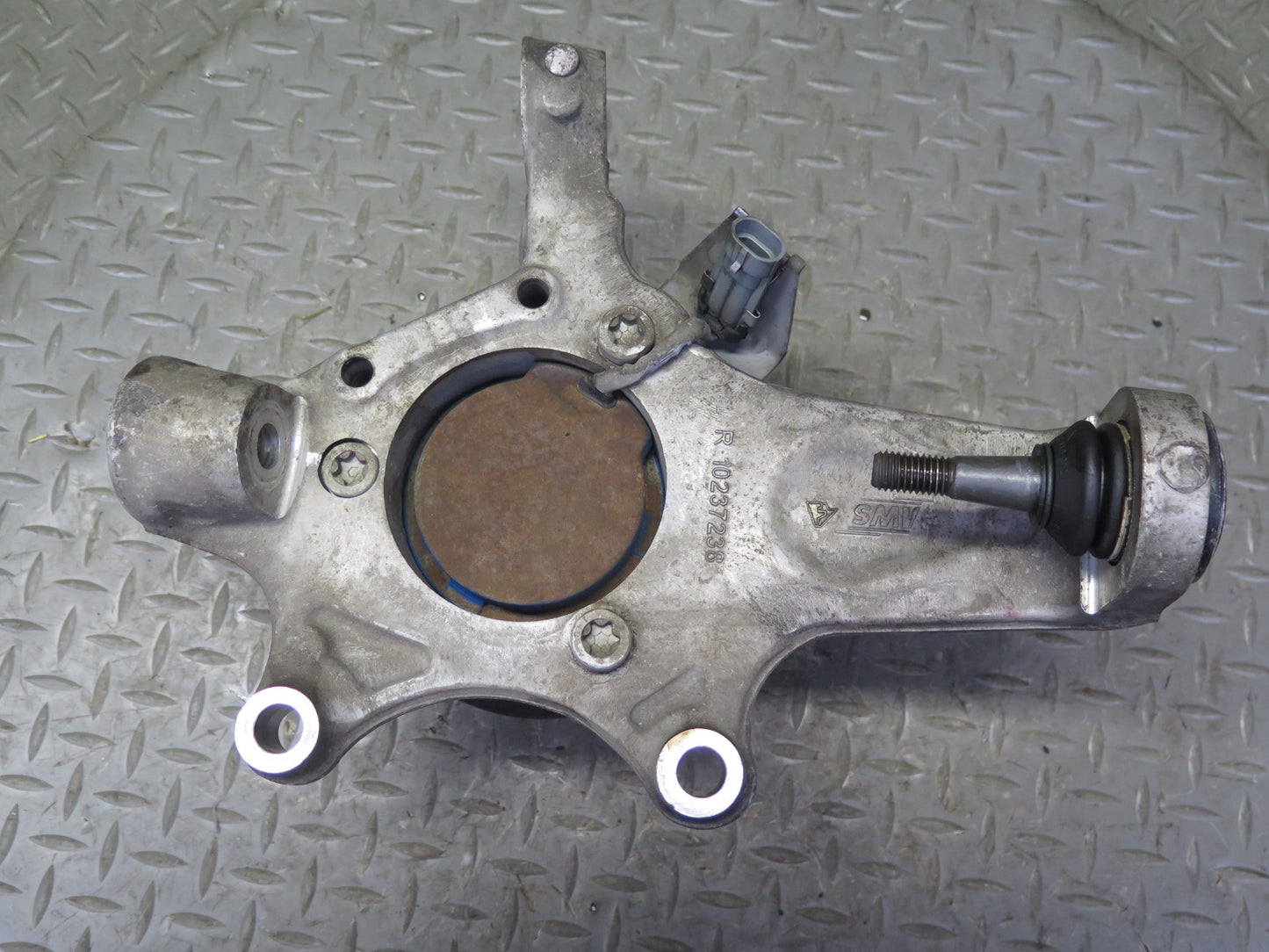 97-04 Chevrolet Corvette C5 Front Right Spindle Knuckle Wheel Hub Bearing OEM