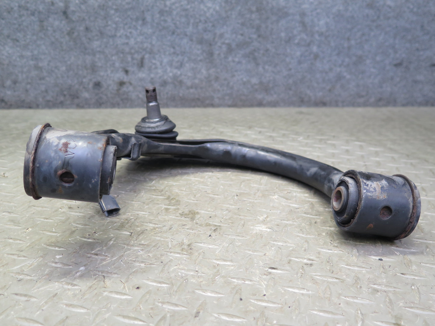 2003-2009 Lexus UZJ120L GX470 Front Right Passenger Side Upper Control Arm