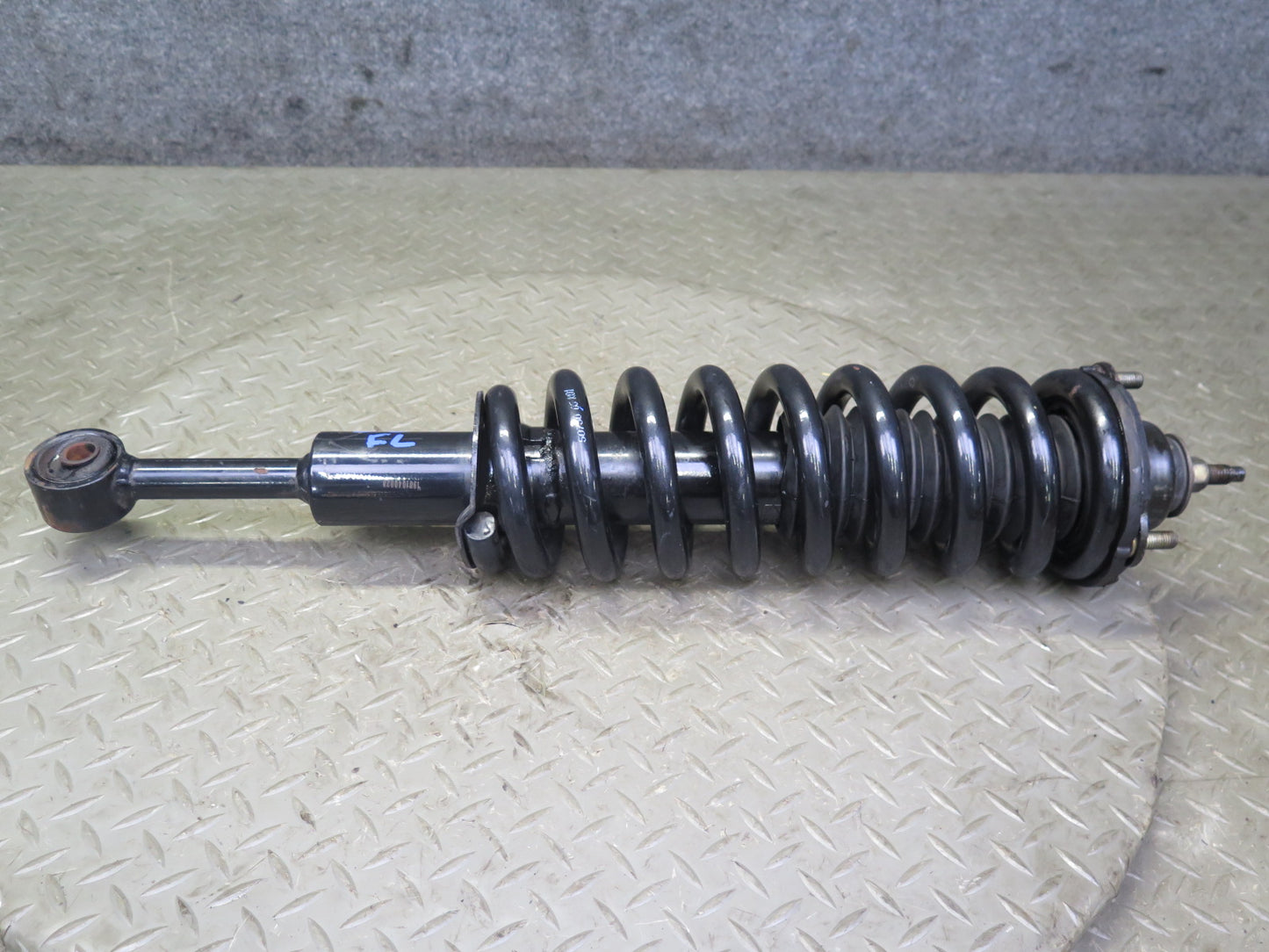 2003-2008 Lexus UZJ120L GX470 Front Left & Right Strut Shock Absorber Set of 2