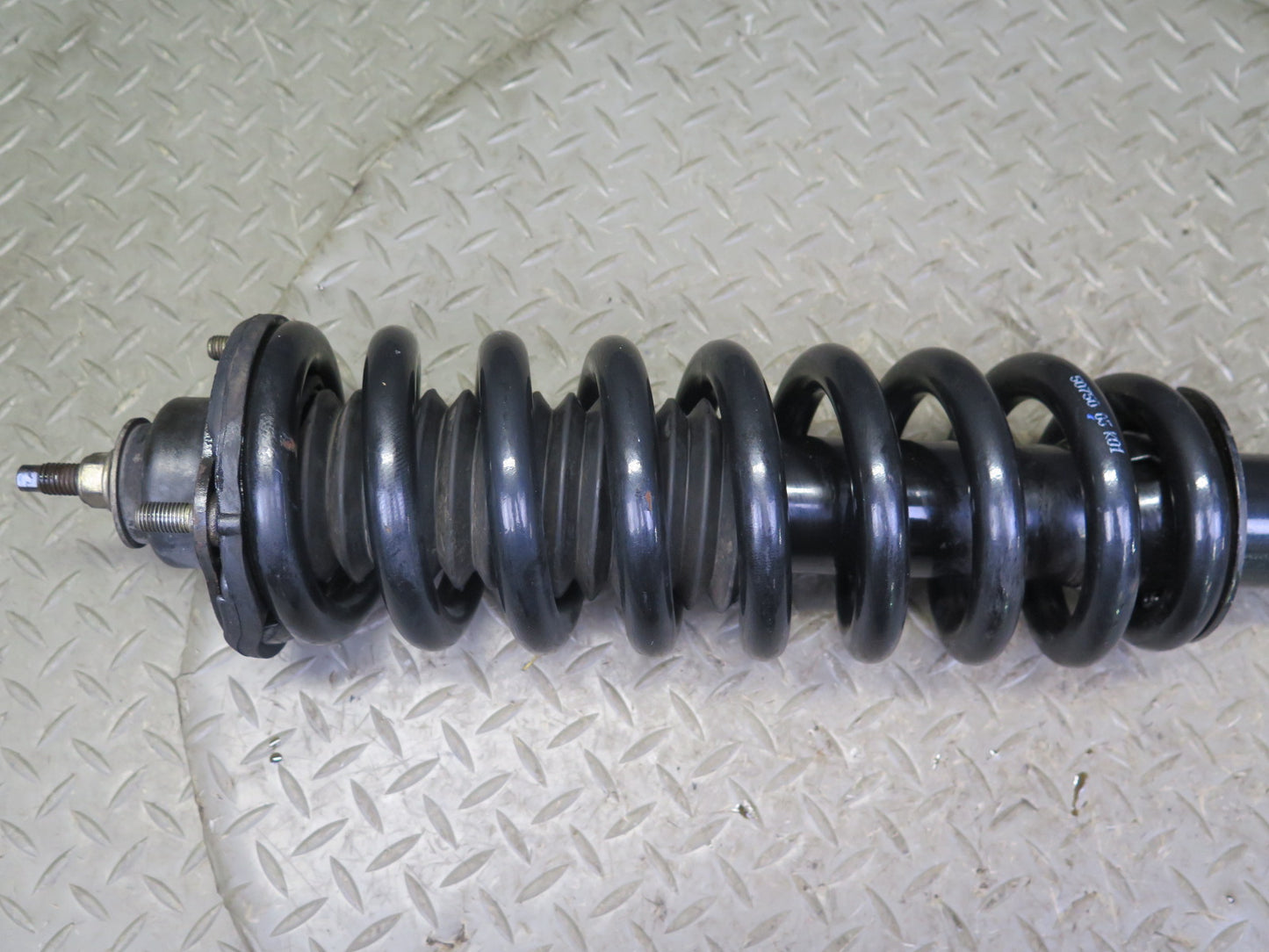 2003-2008 Lexus UZJ120L GX470 Front Left & Right Strut Shock Absorber Set of 2