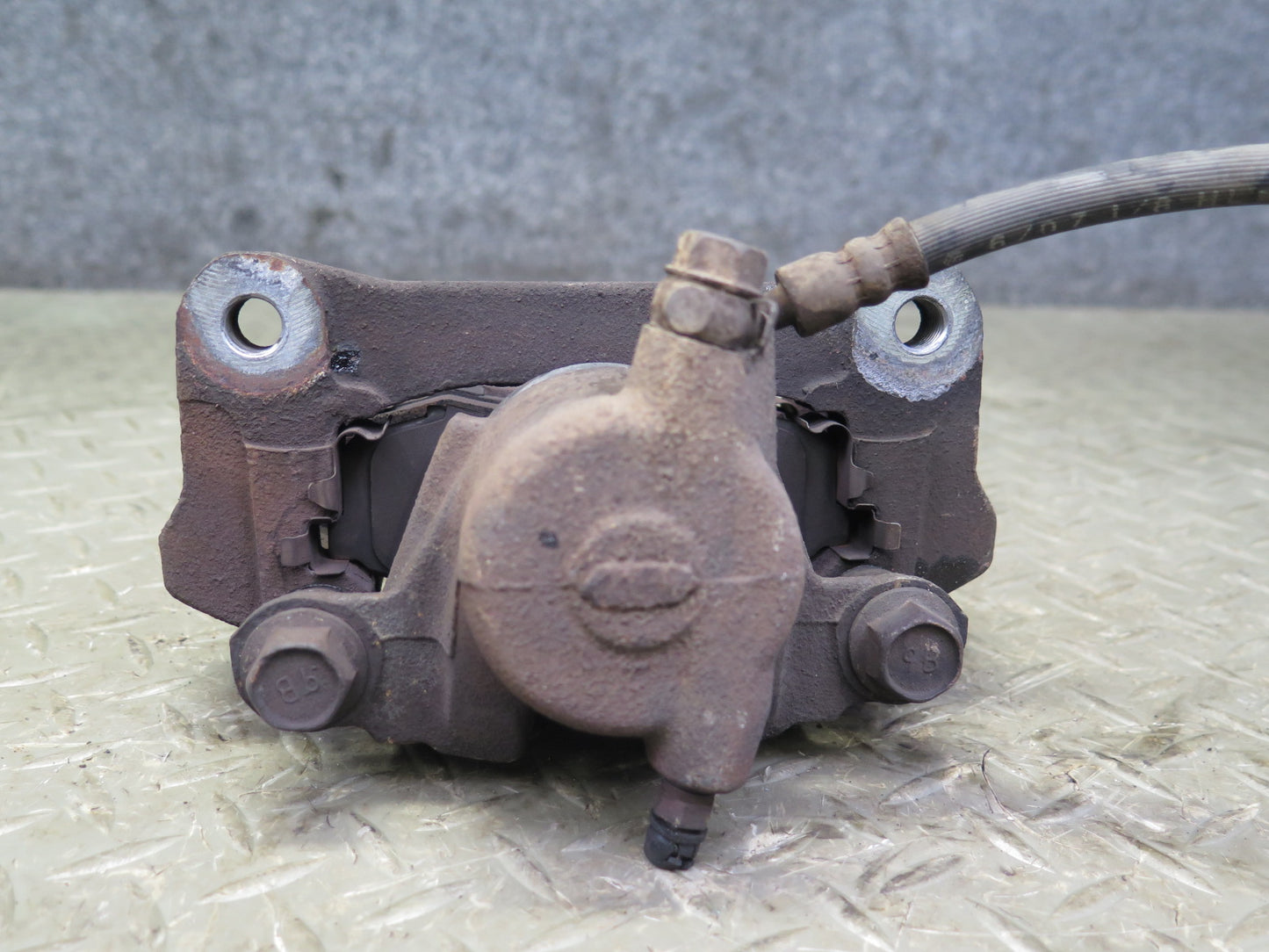 2003-2009 Lexus UZJ120L GX470 AWD Rear Left & Right Brake Caliper Set of 2