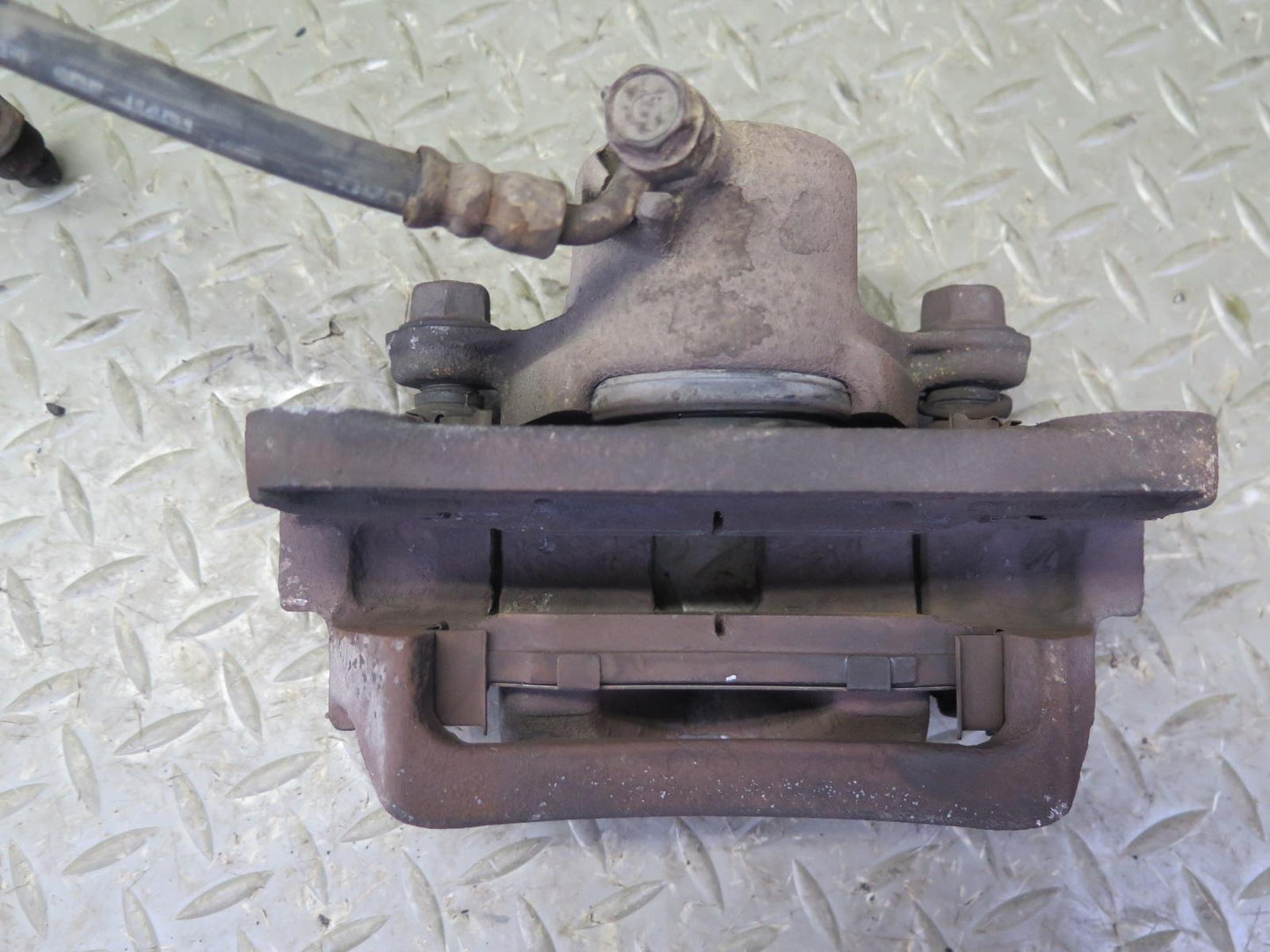 2003-2009 Lexus UZJ120L GX470 AWD Rear Left & Right Brake Caliper Set of 2