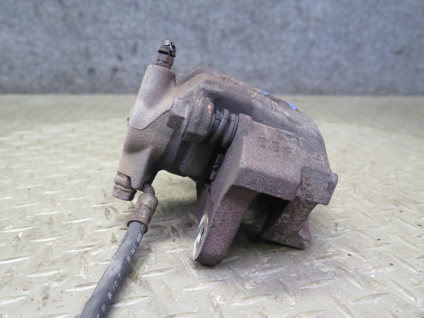 2003-2009 Lexus UZJ120L GX470 AWD Rear Left & Right Brake Caliper Set of 2