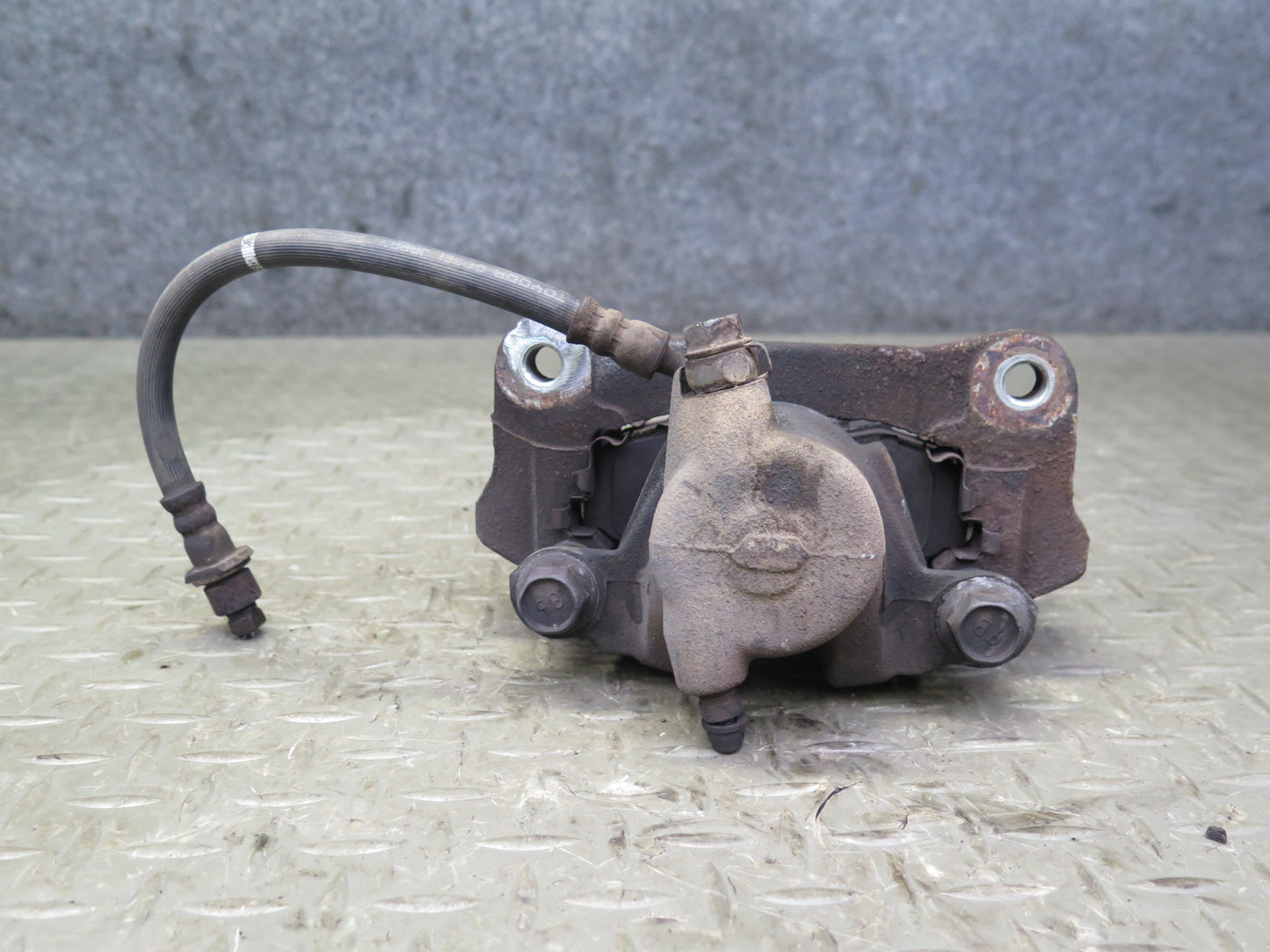 2003-2009 Lexus UZJ120L GX470 AWD Rear Left & Right Brake Caliper Set of 2