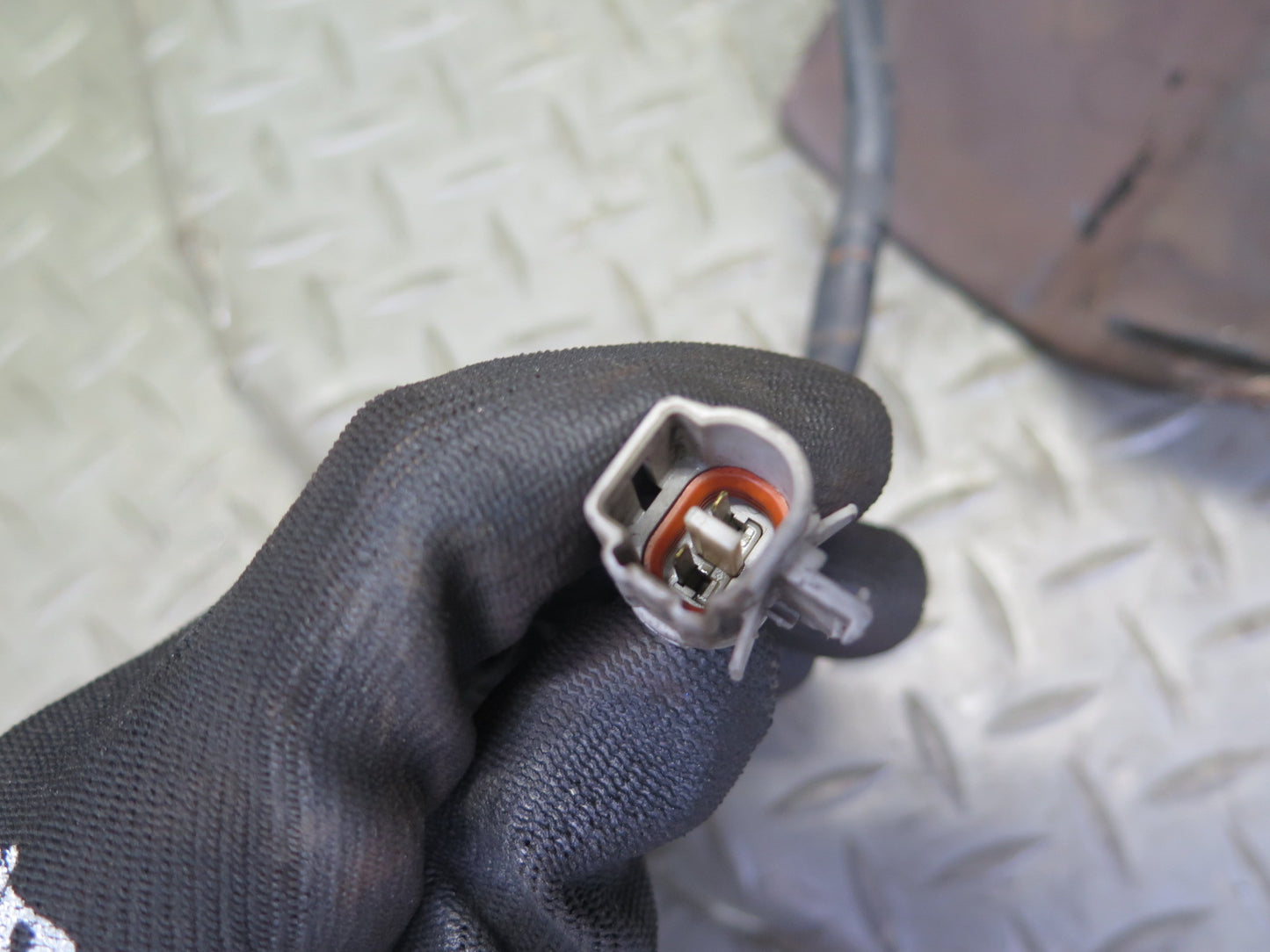 2003-2009 Lexus UZJ120L GX470 Front Right Spindle Knuckle Wheel Hub Bearing