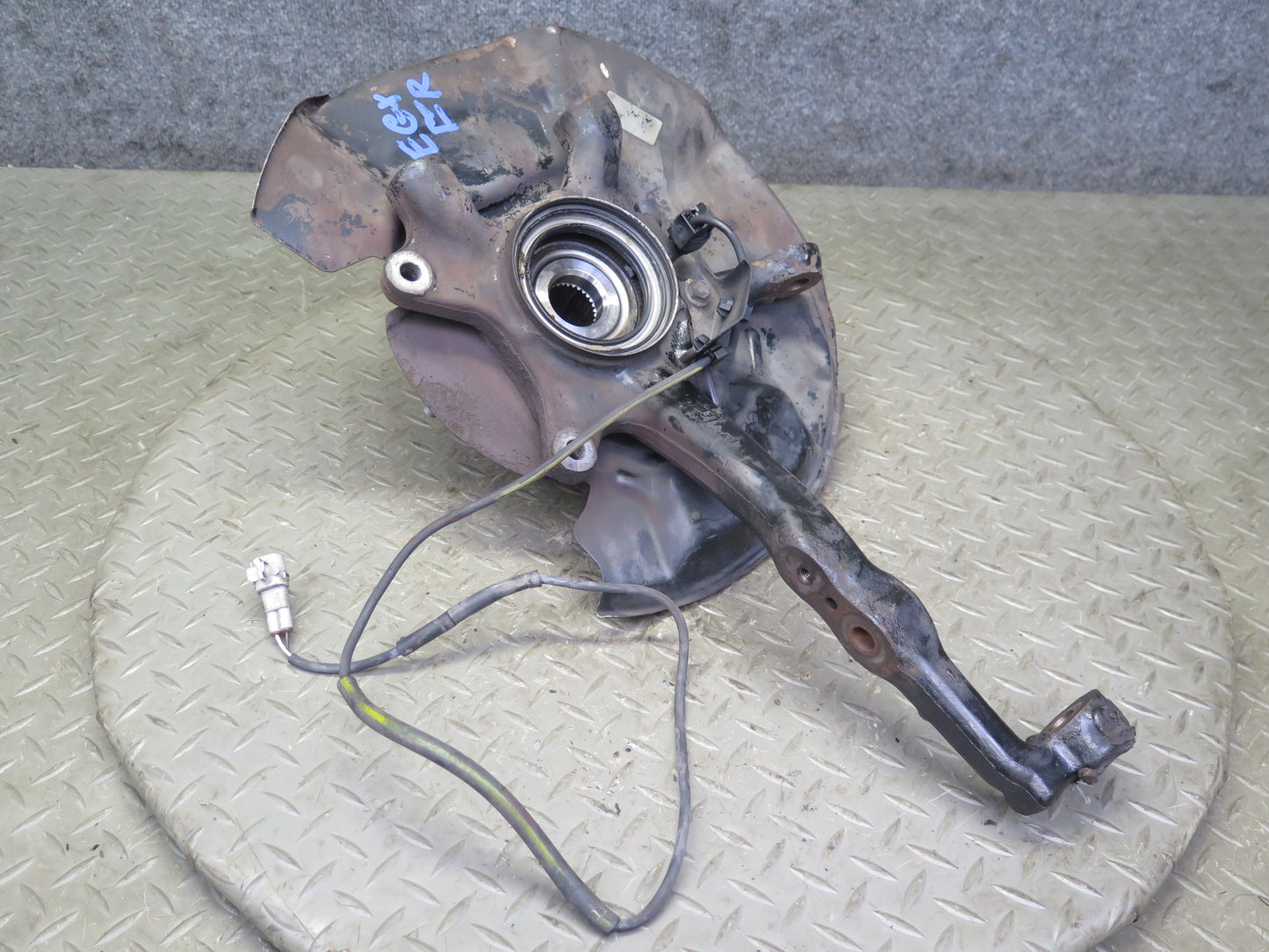 2003-2009 Lexus UZJ120L GX470 Front Right Spindle Knuckle Wheel Hub Bearing