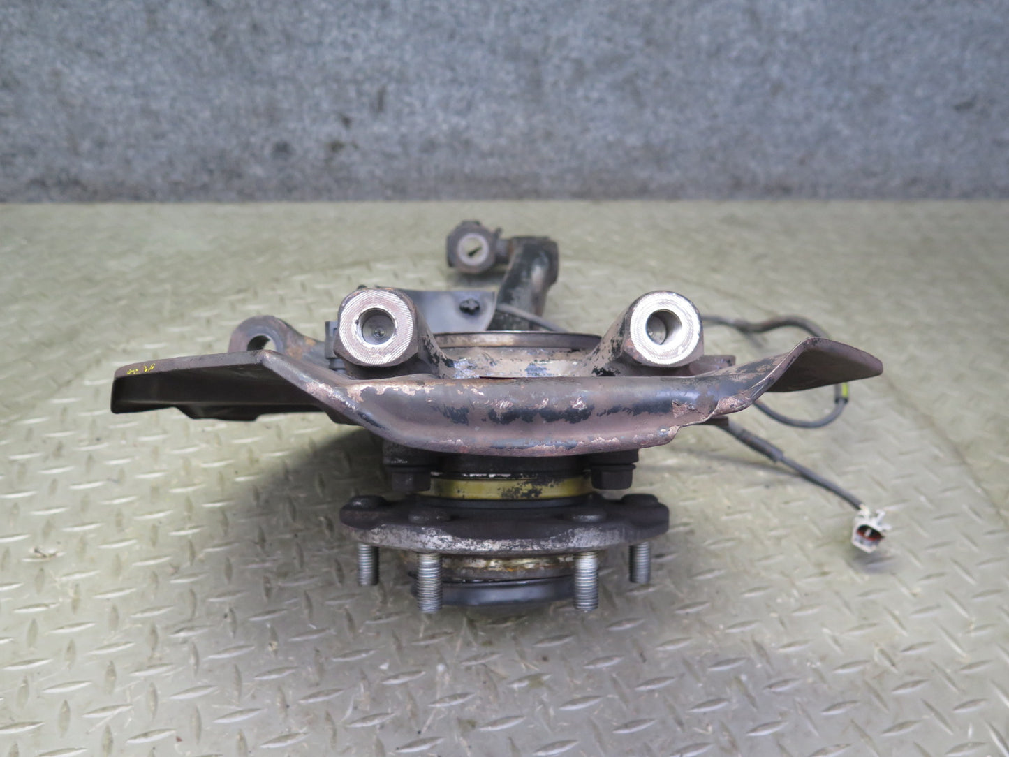 2003-2009 Lexus UZJ120L GX470 Front Right Spindle Knuckle Wheel Hub Bearing