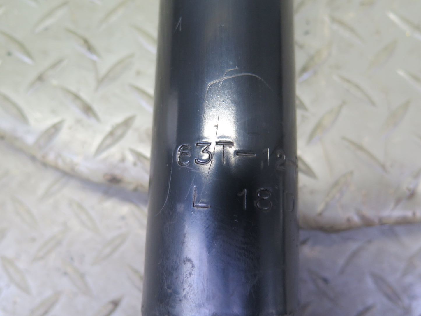 2003-2008 Lexus UZJ120L GX470 Rear Left & Right Strut Shock Absorber Set of 2