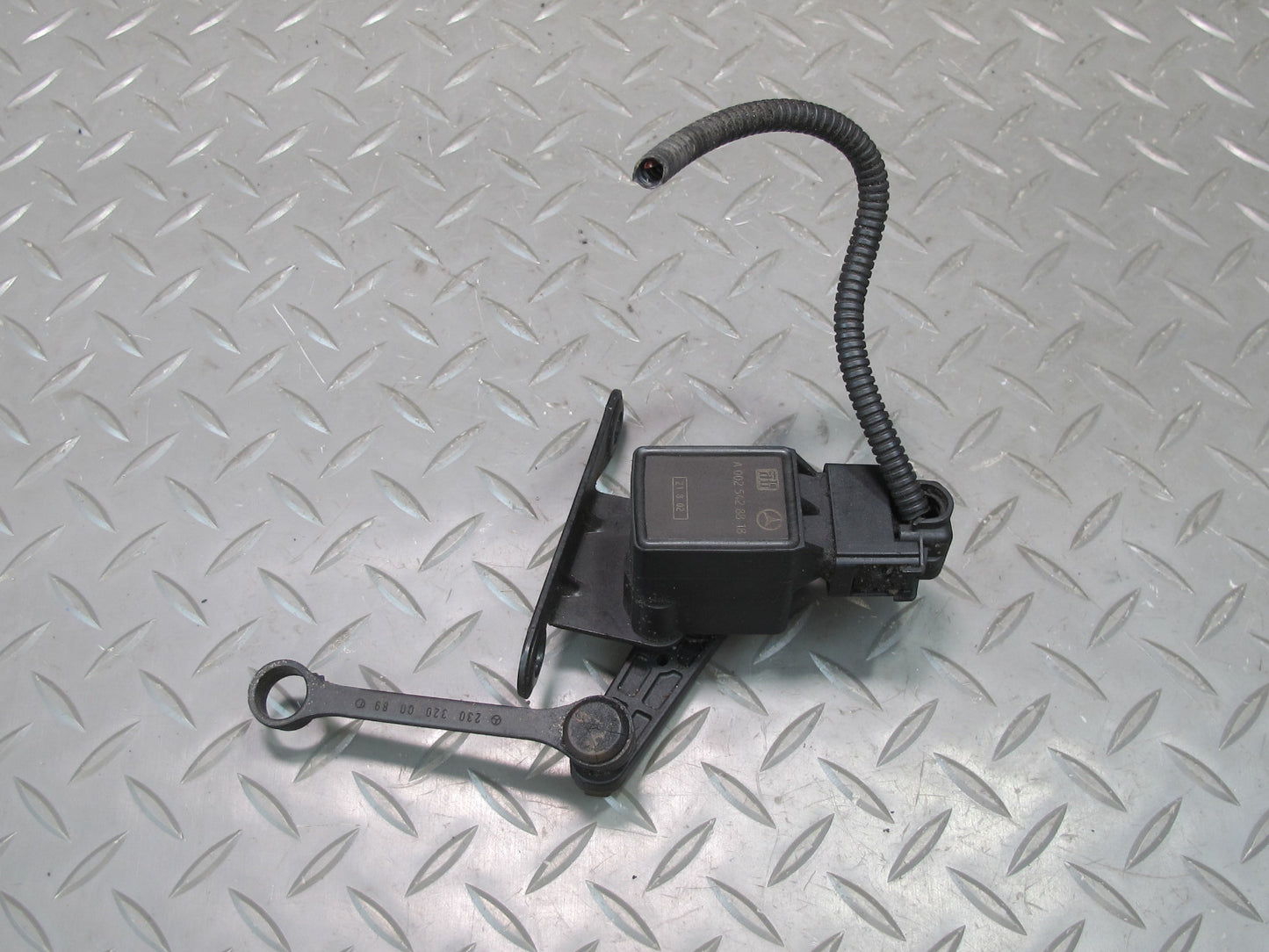 03-06 Mercedes R230 SL500 Set of 2 Front Suspension Height Level Sensor OEM