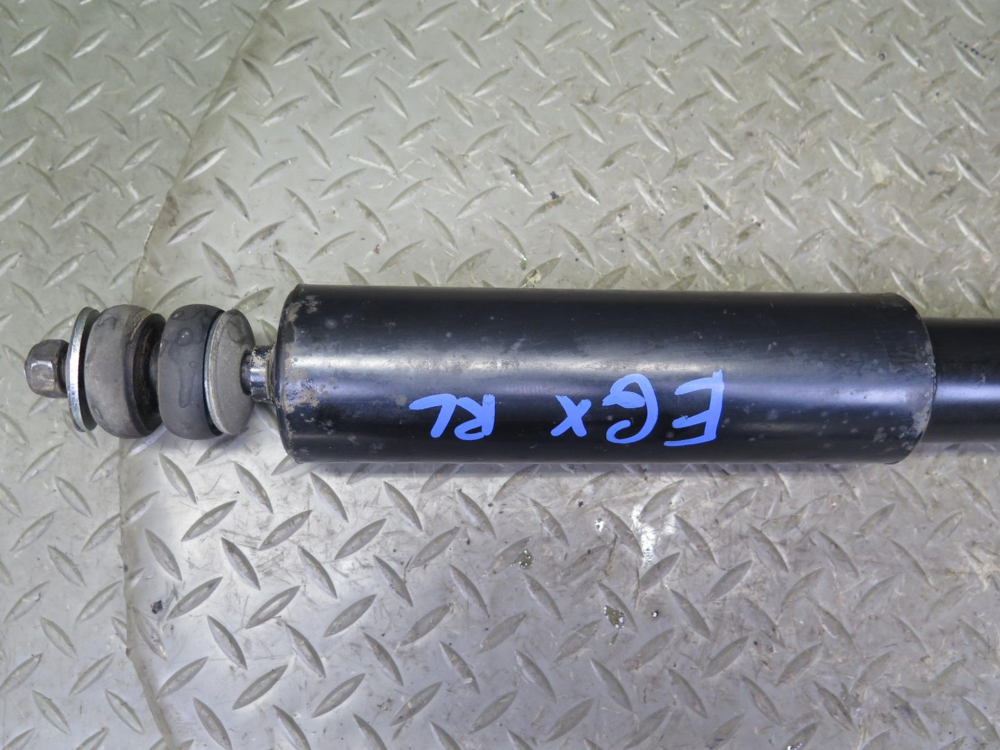 2003-2008 Lexus UZJ120L GX470 Rear Left & Right Strut Shock Absorber Set of 2