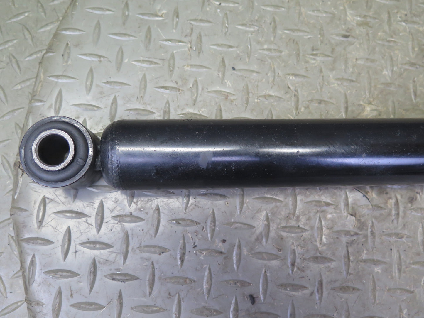 2003-2008 Lexus UZJ120L GX470 Rear Left & Right Strut Shock Absorber Set of 2