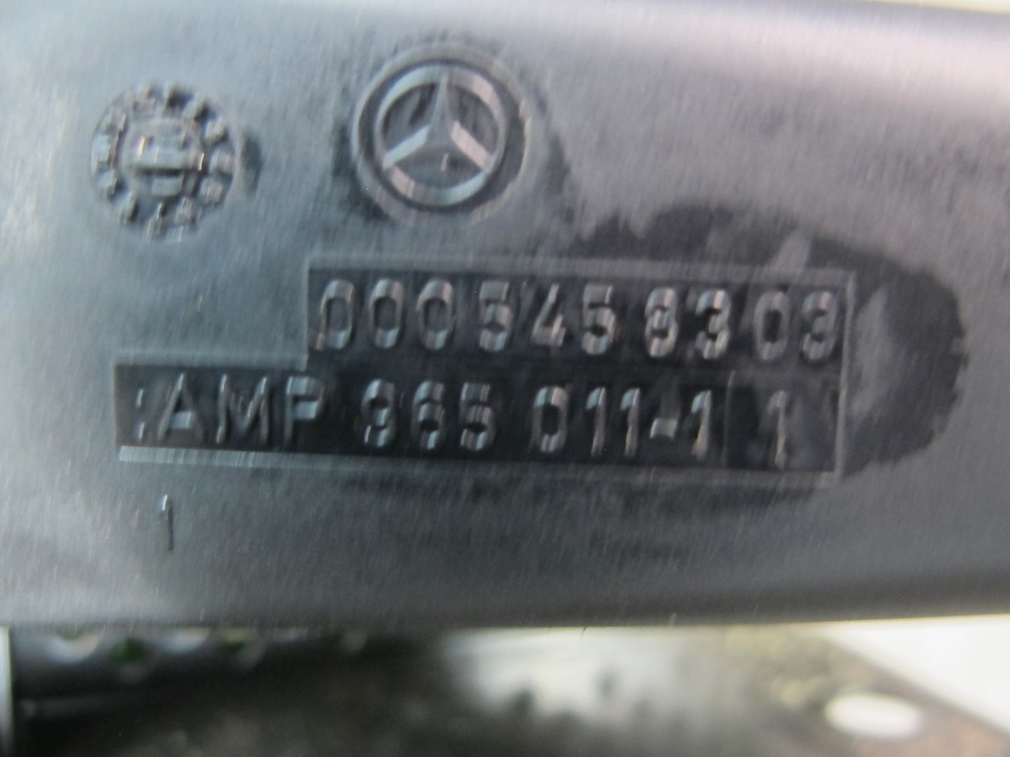 03-04 Mercedes R230 SL500 Bose Audio Radio Amplifier AMP 2308200189 OEM