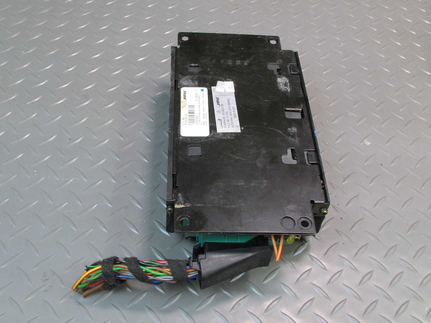 03-04 Mercedes R230 SL500 Bose Audio Radio Amplifier AMP 2308200189 OEM