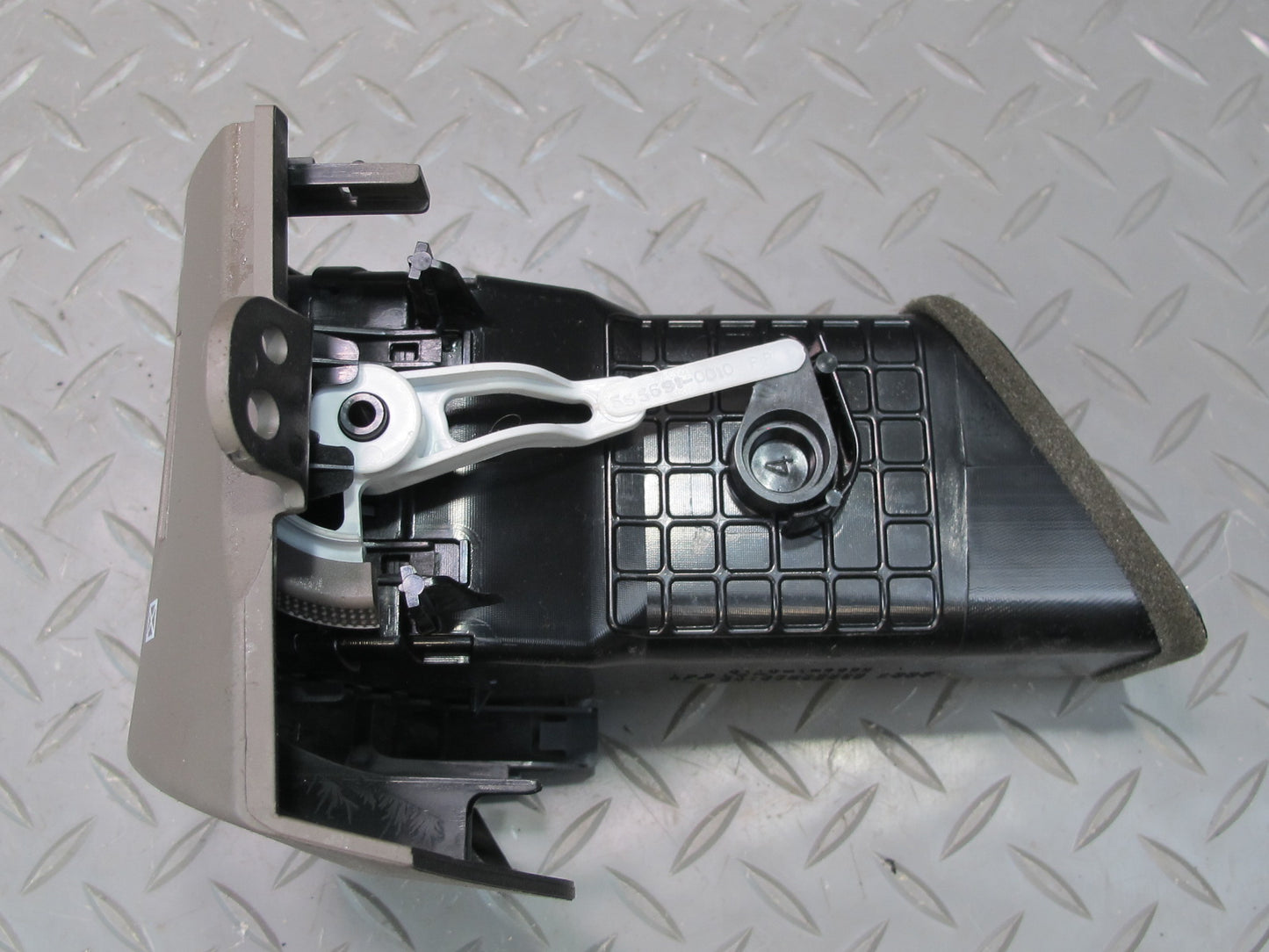 2003-2009 Lexus GX470 Dash Front Left Center Right Side A/C Heater Air Vent Set