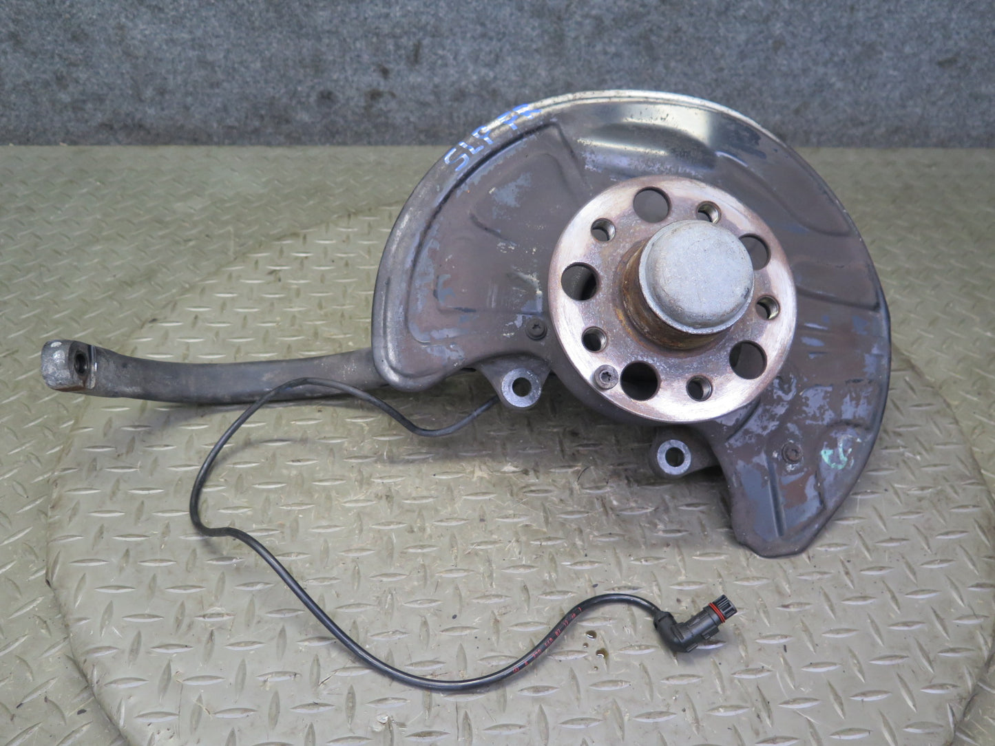 03-08 Mercedes R230 SL500 Front Right Spindle Knuckle Wheel Hub Bearing 130K OEM