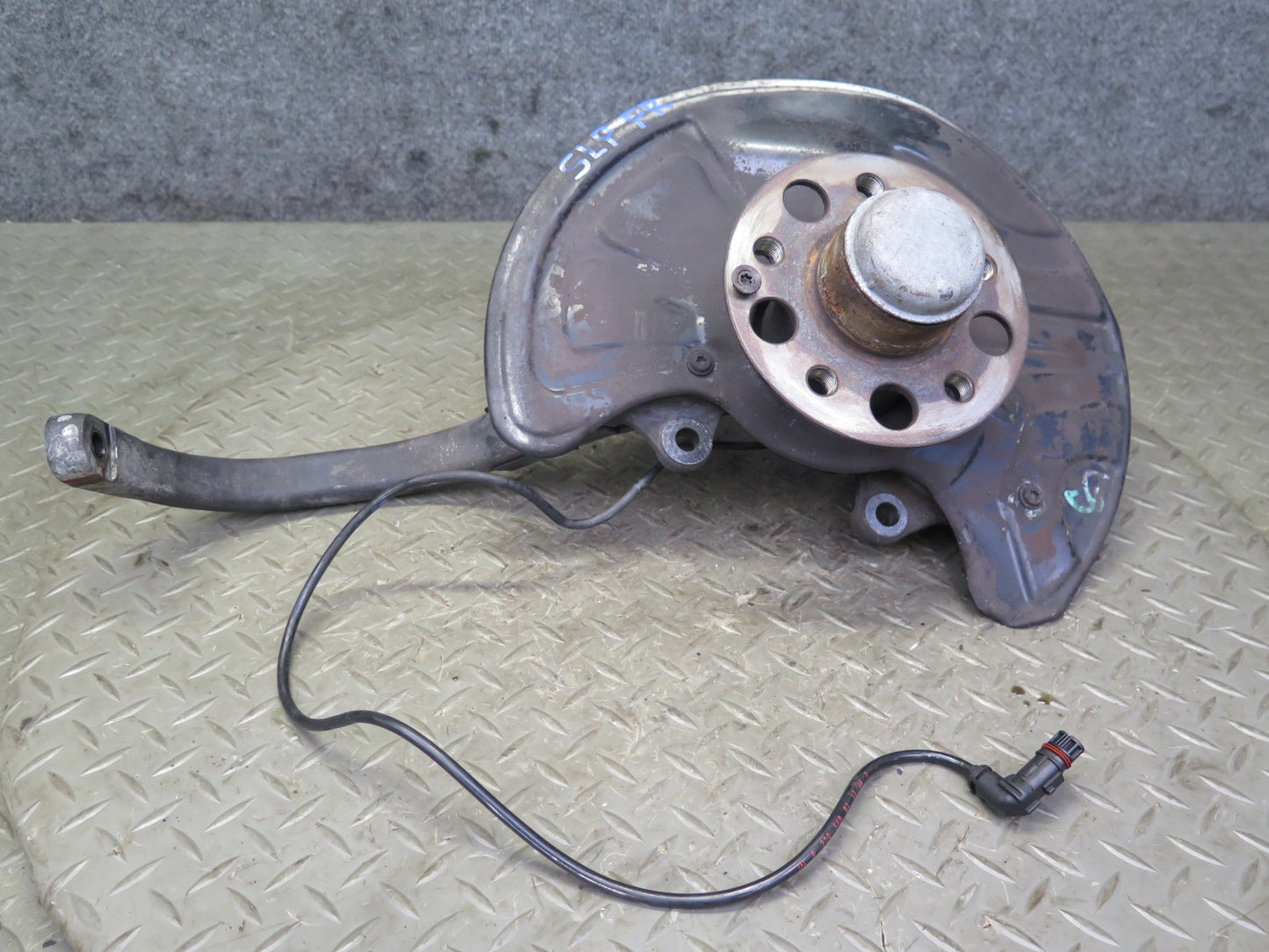 03-08 Mercedes R230 SL500 Front Right Spindle Knuckle Wheel Hub Bearing 130K OEM