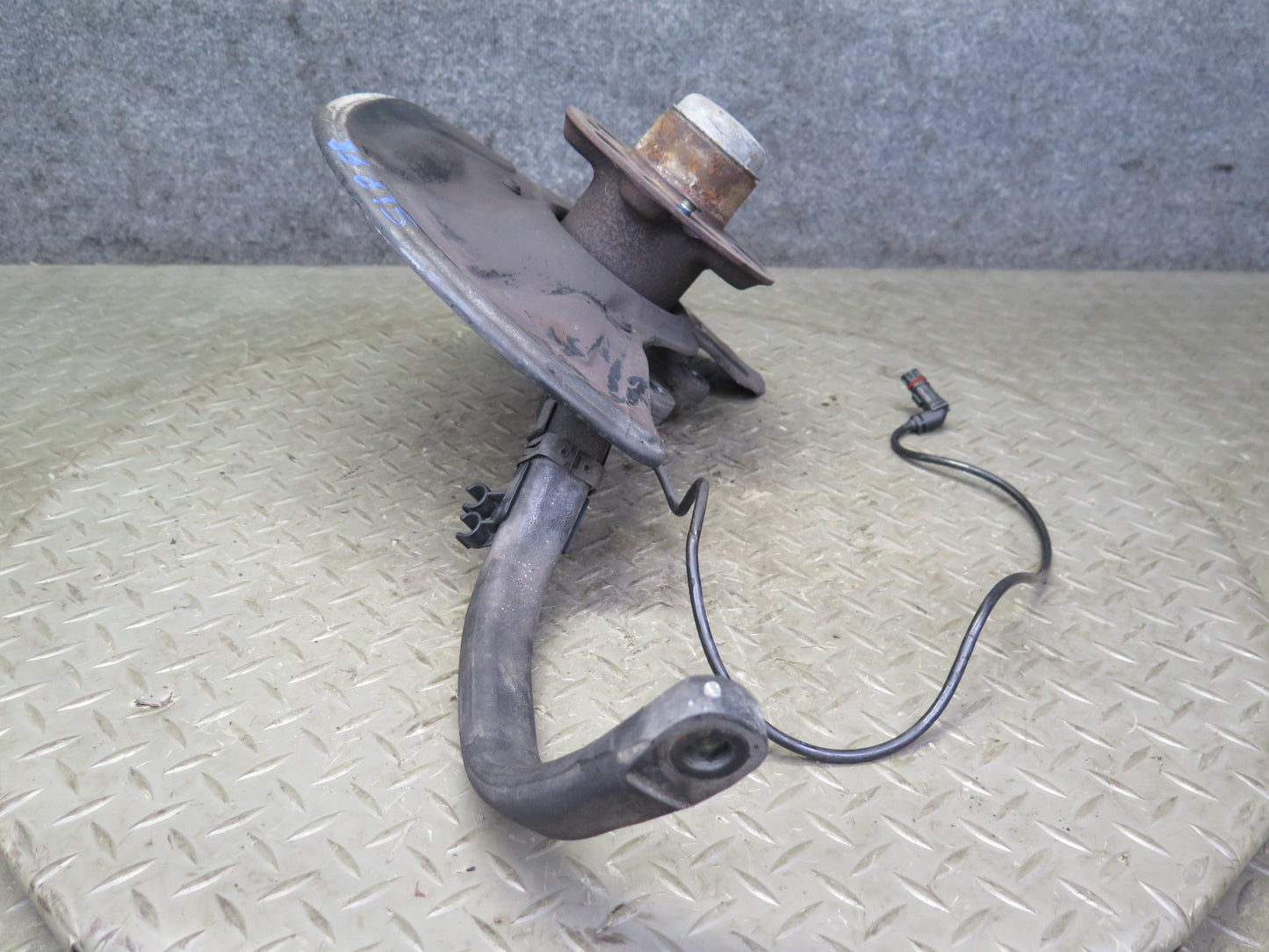 03-08 Mercedes R230 SL500 Front Right Spindle Knuckle Wheel Hub Bearing 130K OEM