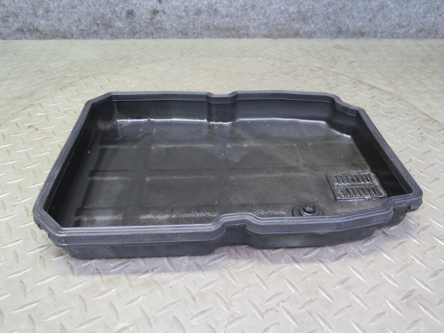 03-06 Mercedes R230 SL500 722.633 Automatic Transmission Oil Pan OEM