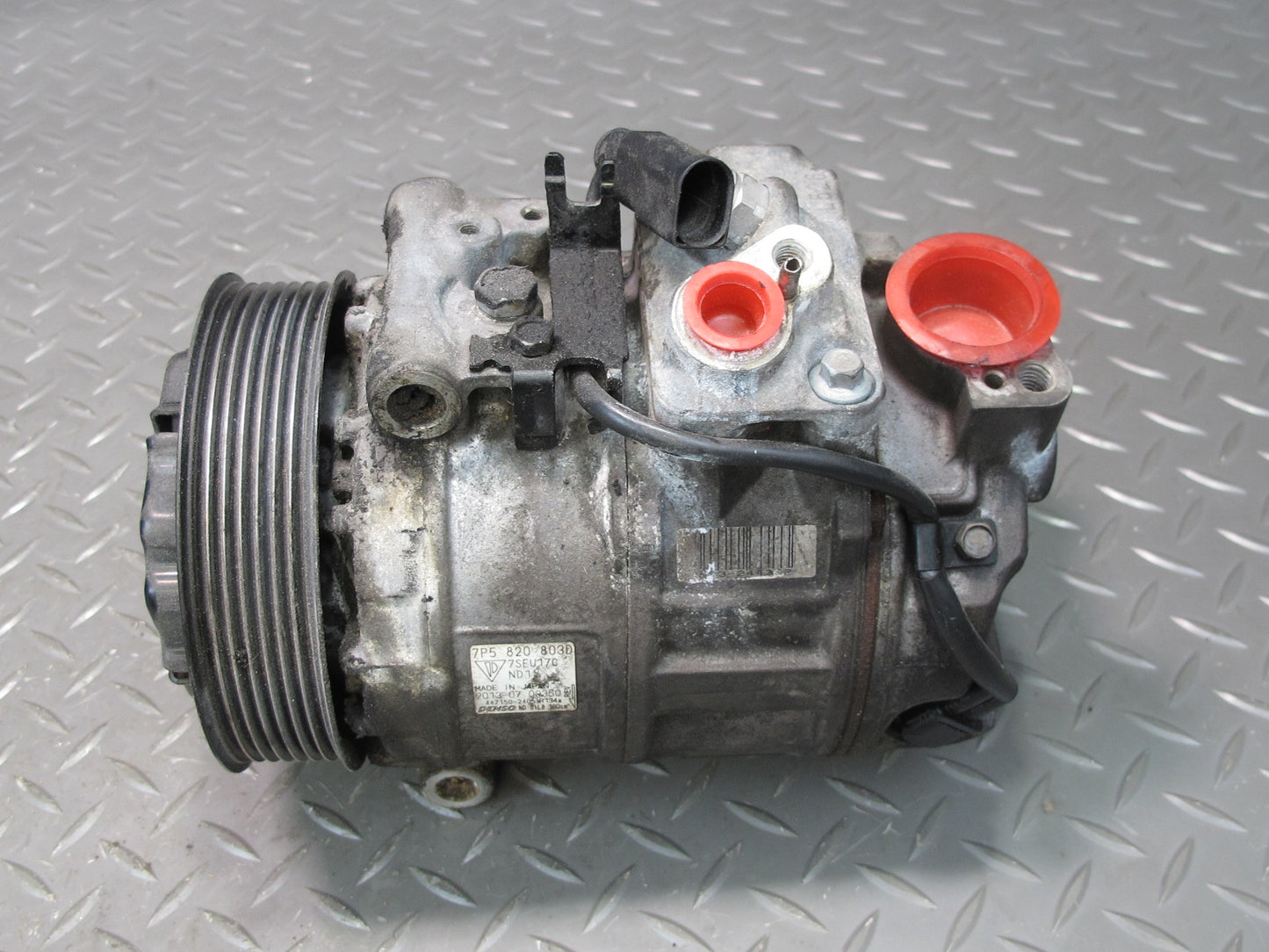 2011-2014 Porsche Cayenne S 958 4.8L Engine A/C Air Conditioning Compressor