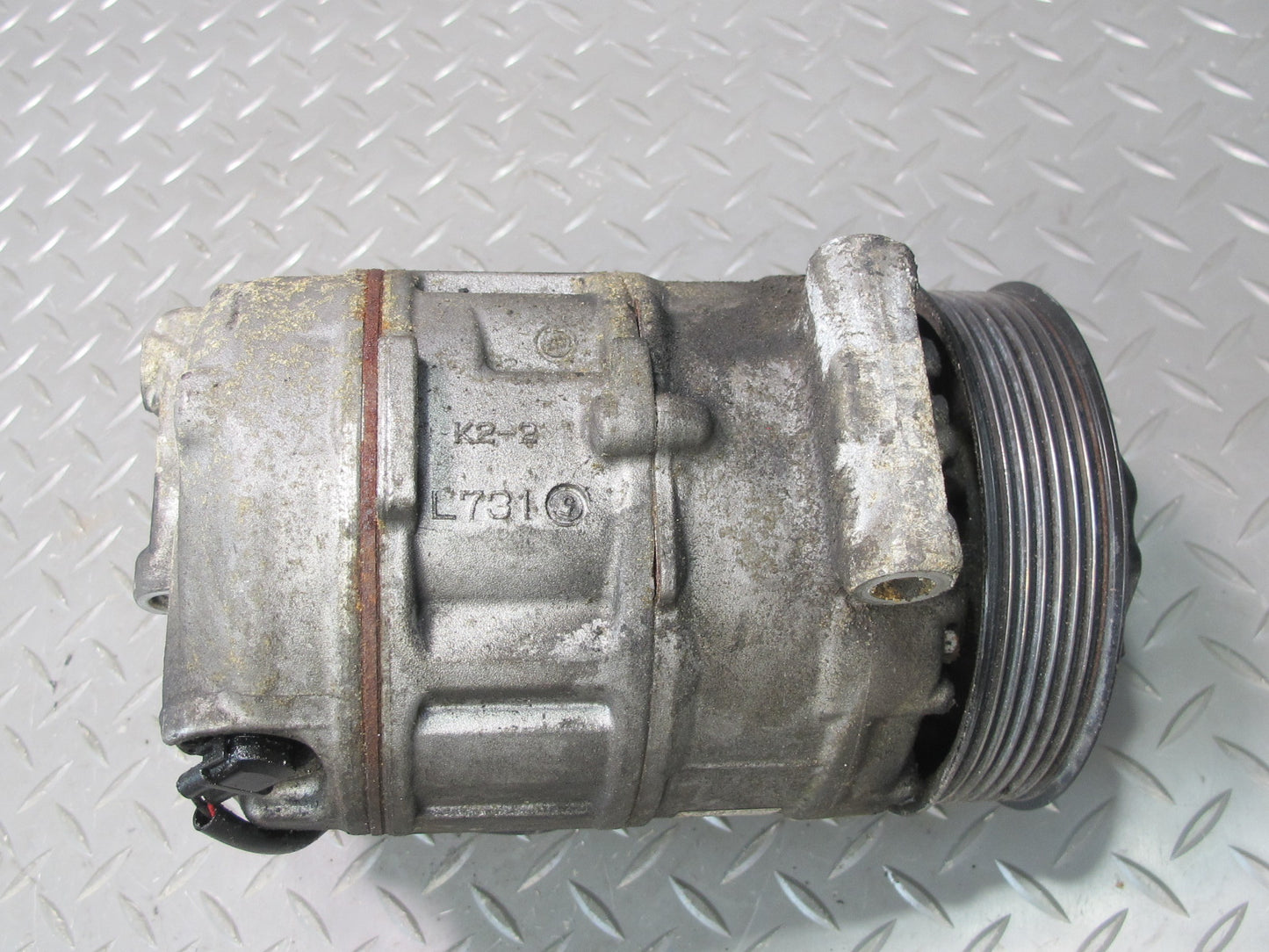 2011-2014 Porsche Cayenne S 958 4.8L Engine A/C Air Conditioning Compressor