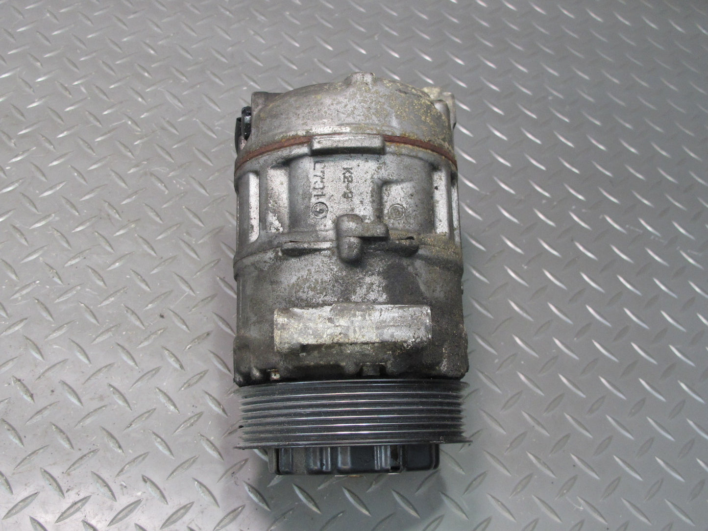 2011-2014 Porsche Cayenne S 958 4.8L Engine A/C Air Conditioning Compressor