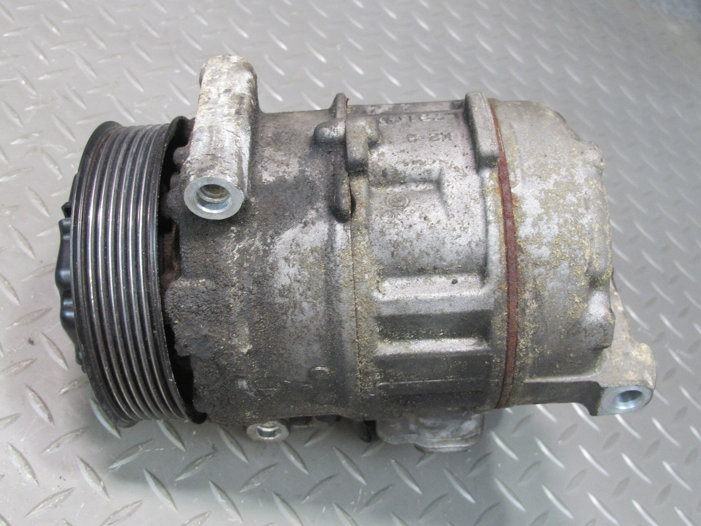 2011-2014 Porsche Cayenne S 958 4.8L Engine A/C Air Conditioning Compressor