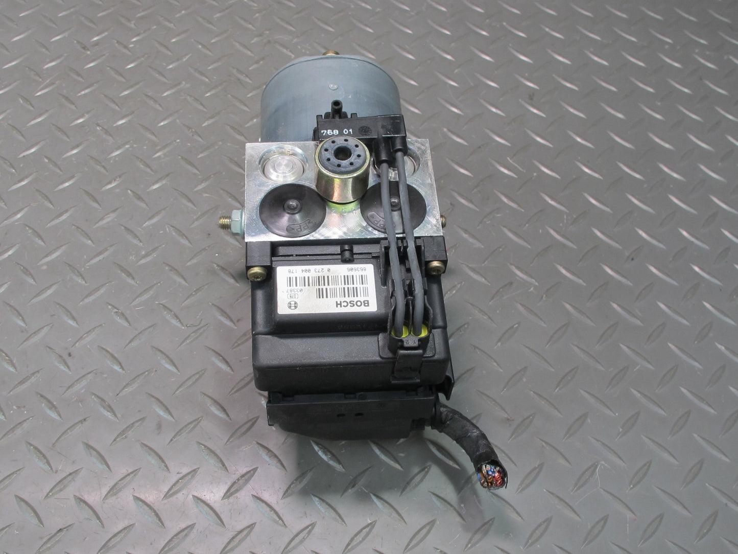 1997-2002 Porsche Boxster 986 Anti Lock Brake ABS Pump Module 0273004178