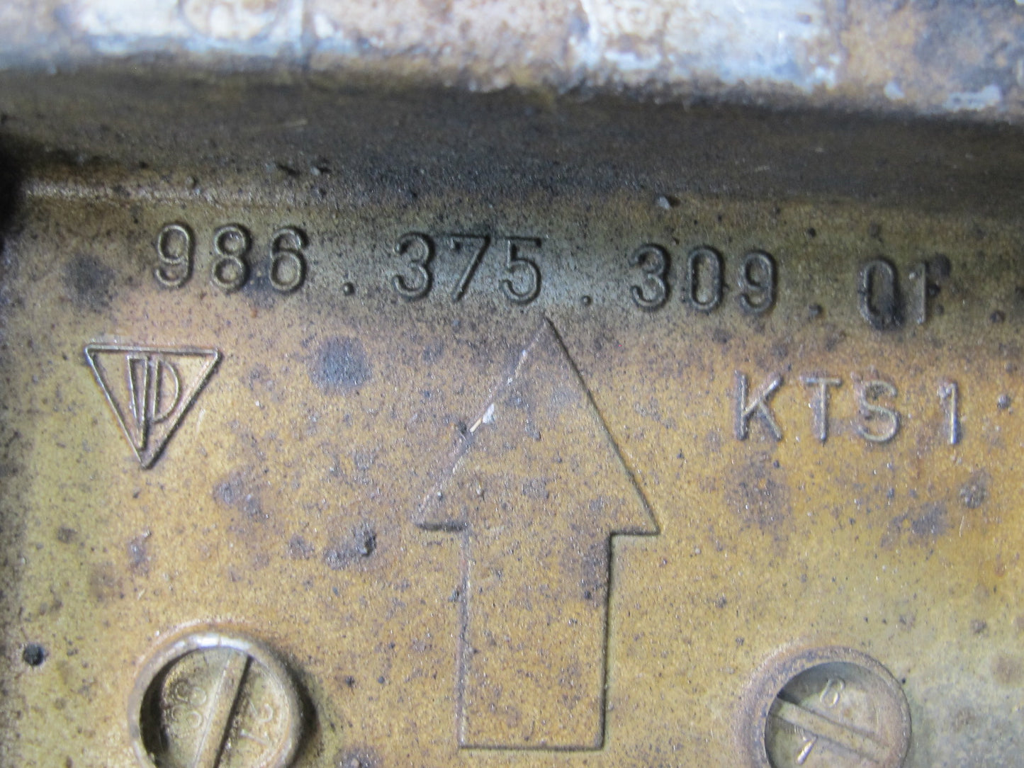 1997-2004 Porsche Boxster 986 Engine Motor Mount Bracket Support 98637530901