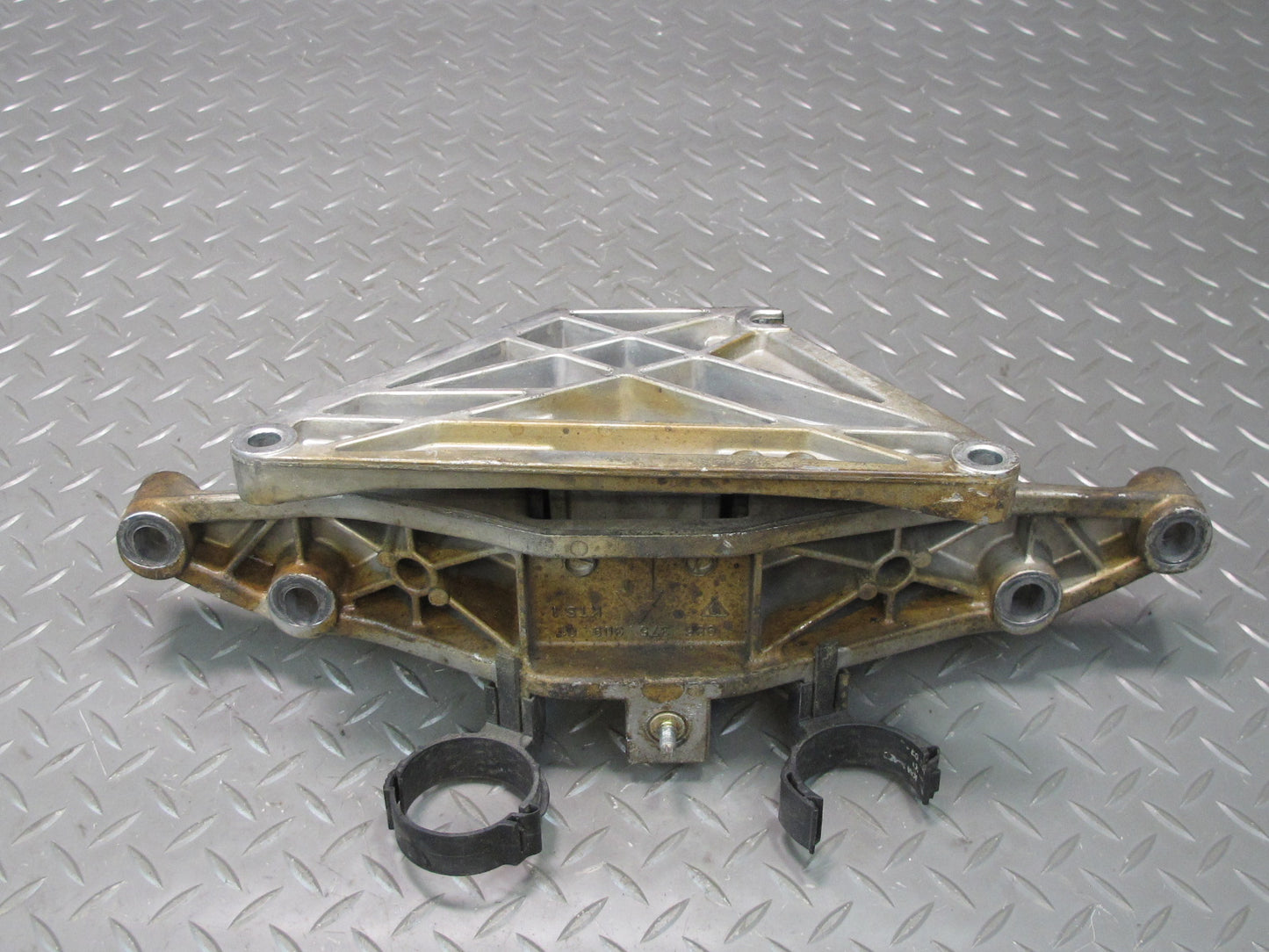 1997-2004 Porsche Boxster 986 Engine Motor Mount Bracket Support 98637530901