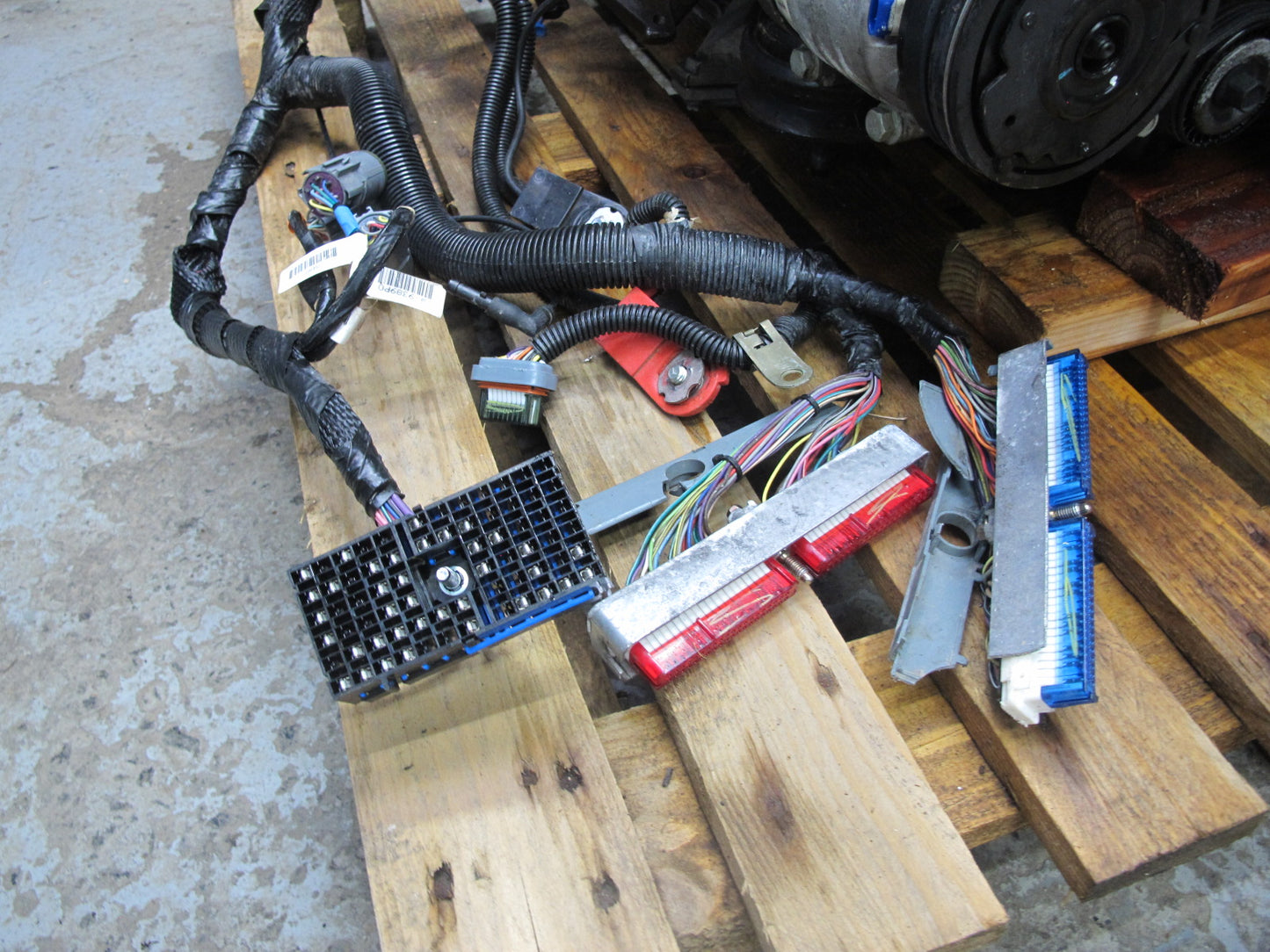 2001 Chevrolet Corvette C5 5.7L LS1 VIN G 8th A/T Complete Engine Motor